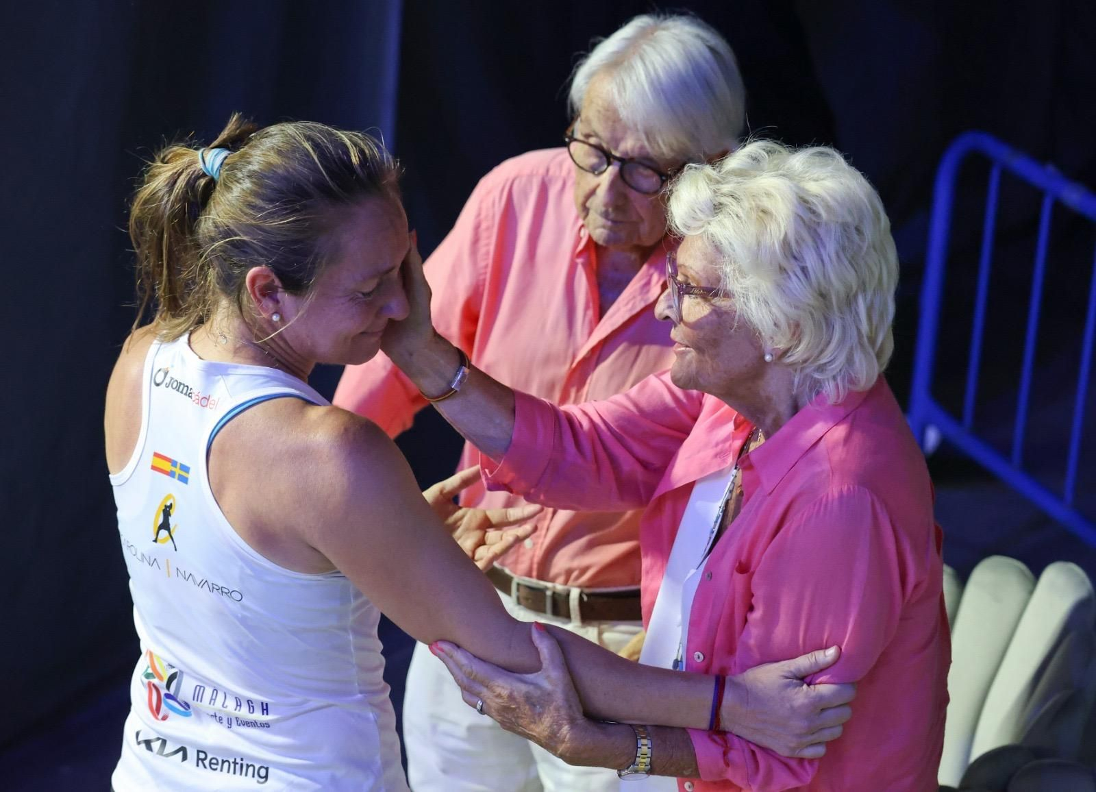 El adiós de la reina Carolina Navarro en Málaga