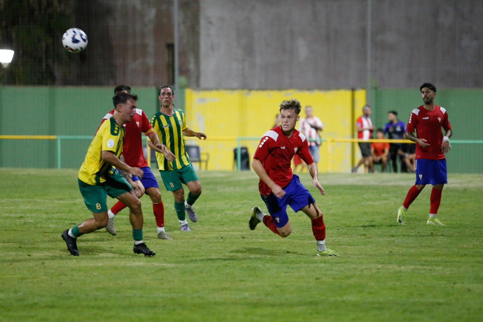 Las fotos del triangular en el estadio Carlos Piña de Los Barrios con el Algeciras CF y el Ceuta B