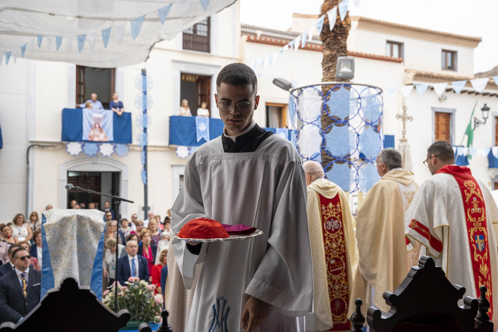 Las imágenes de la misa y procesión en Macael por las fiestas en honor a Nuestra Señora del Rosario