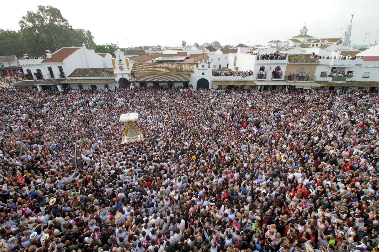 El Lunes de Pentecostés en imágenes