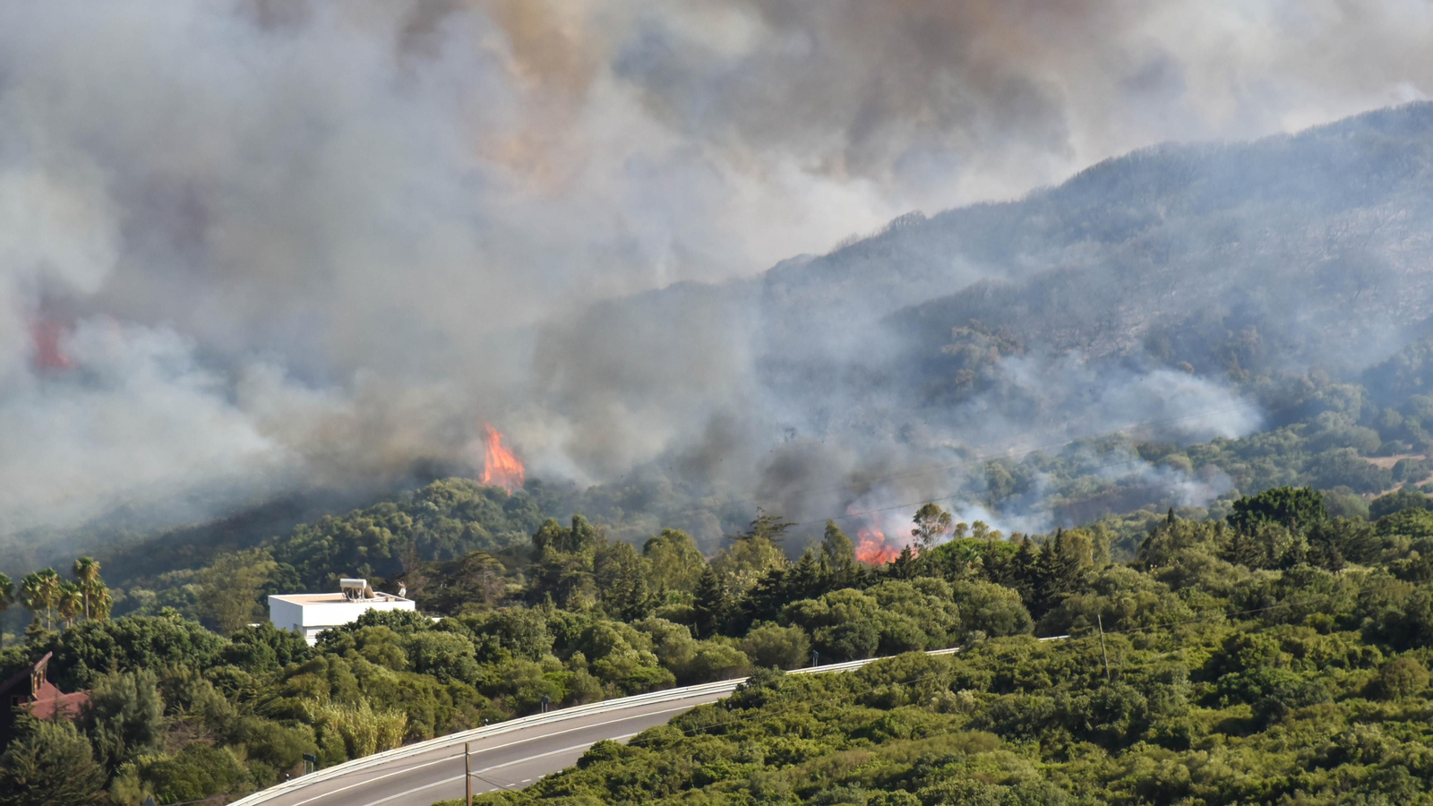 Las fotos del incendio en El Cuartón