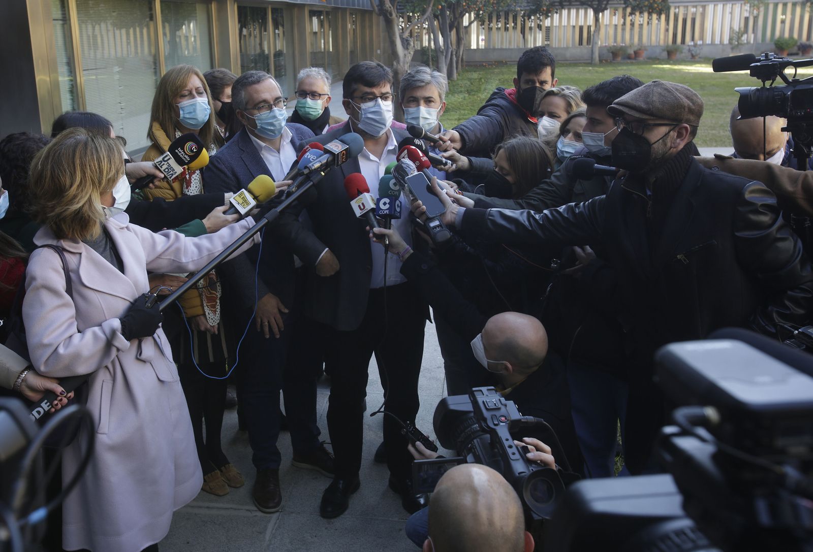 El alcalde de Utrera, José María Villalobos, durante el acto de constitución de la plataforma.
