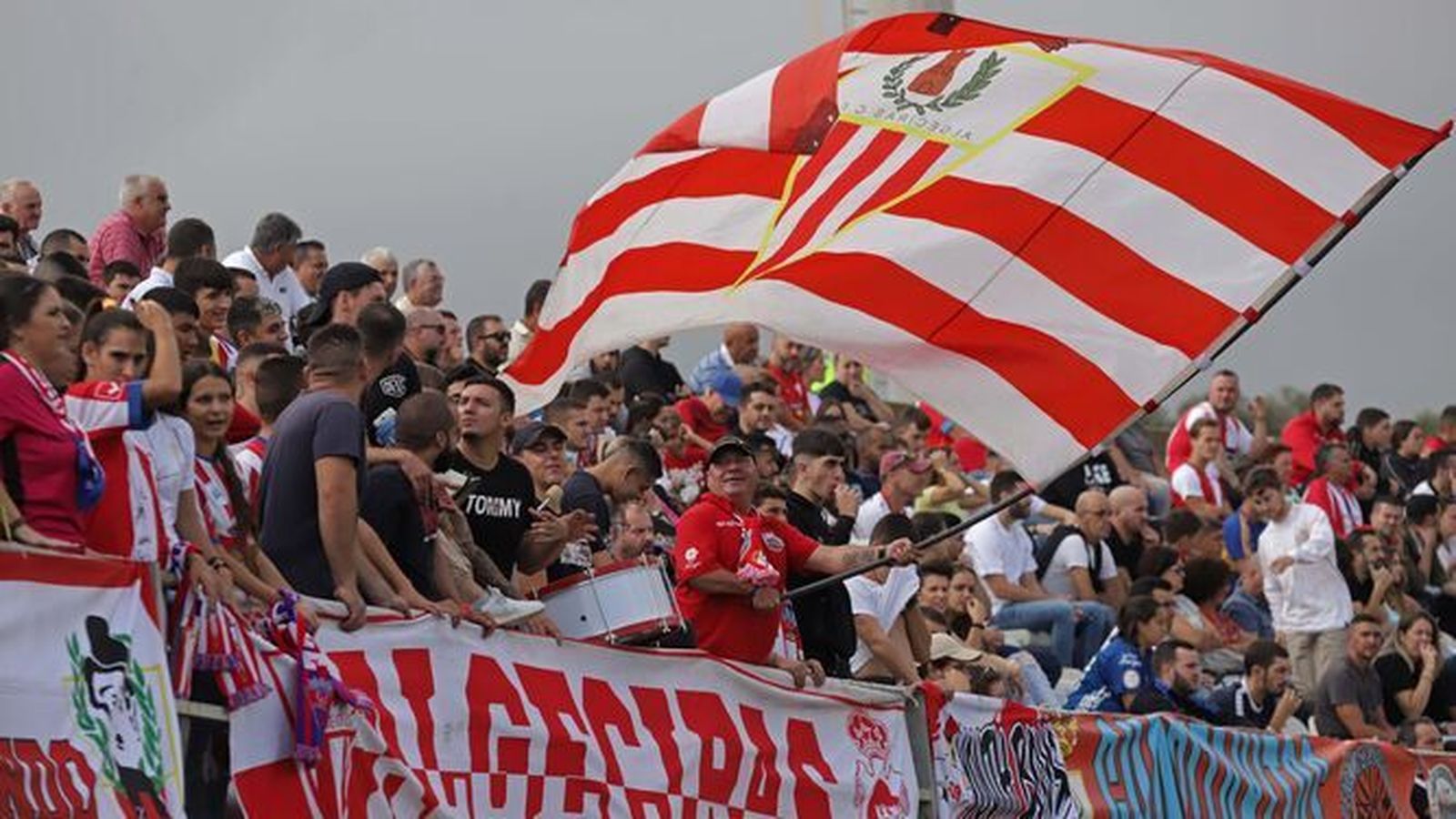 El Fondo Sur, el último partido en el Nuevo Mirador.