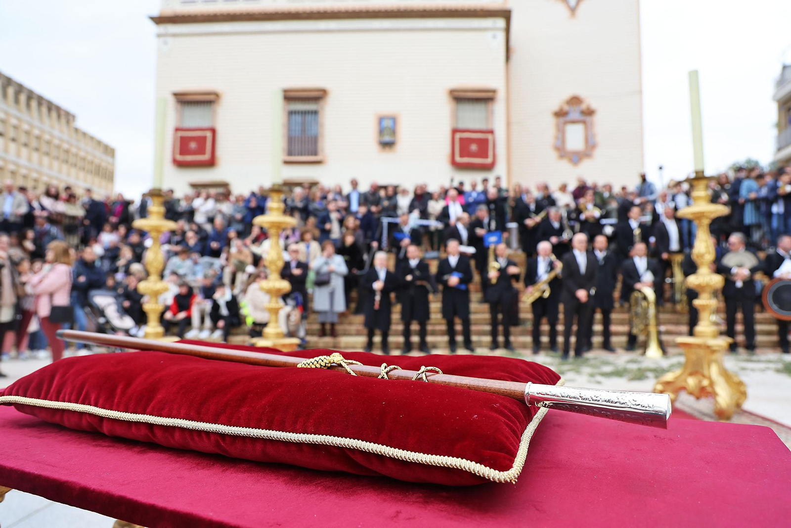 Proclamación de San Sebastián como alcalde perpetuo y la entrega de su vara