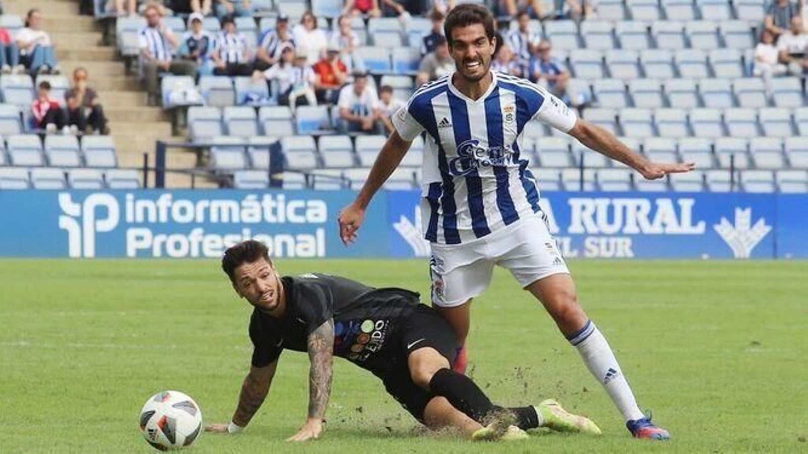 Bernardo Cruz durante el encuentro ante El Ejido.