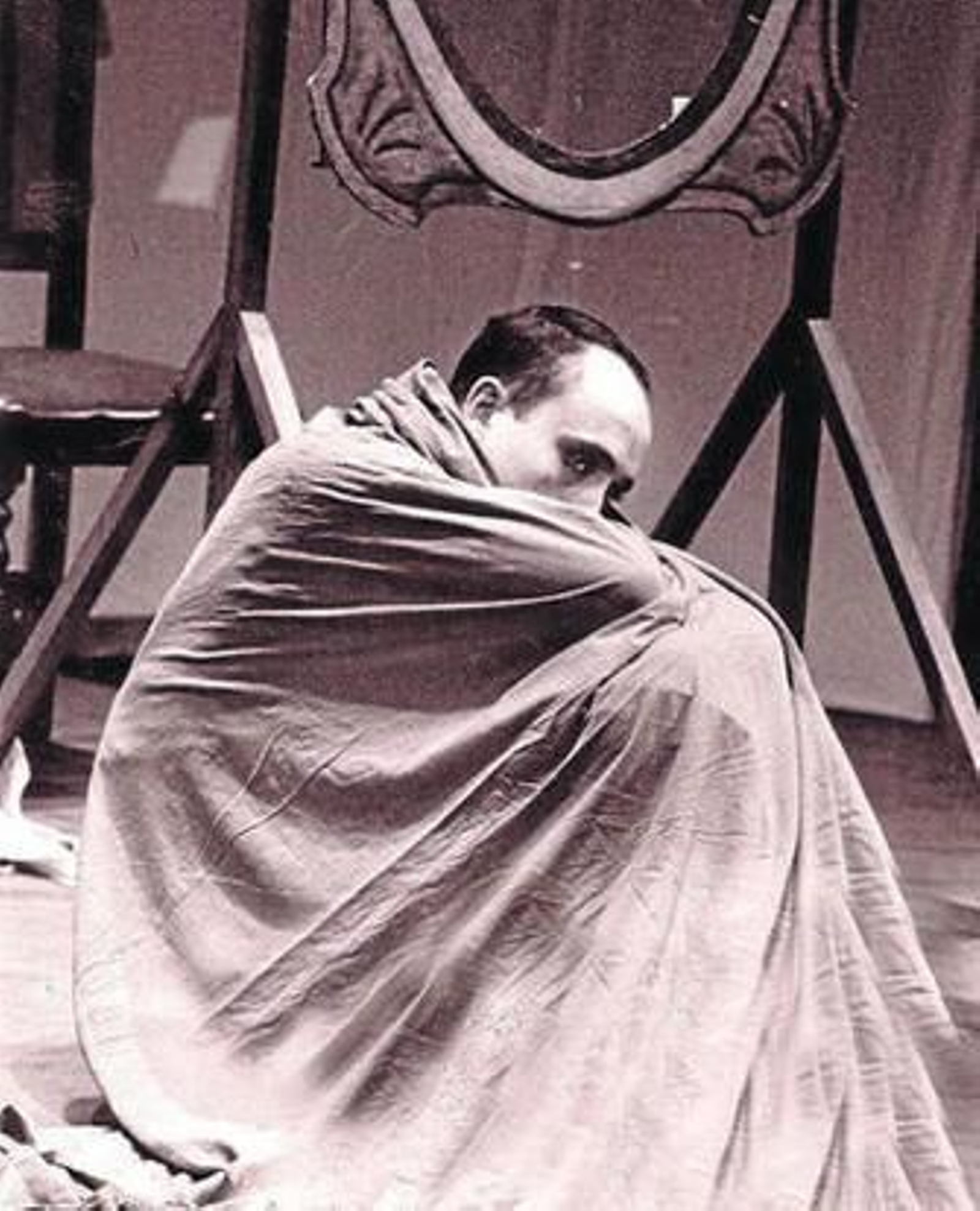 Antonio Salazar en la representación en la Sala Cánovas de 'La llamada de Lauren', el 13 de diciembre de 1991.