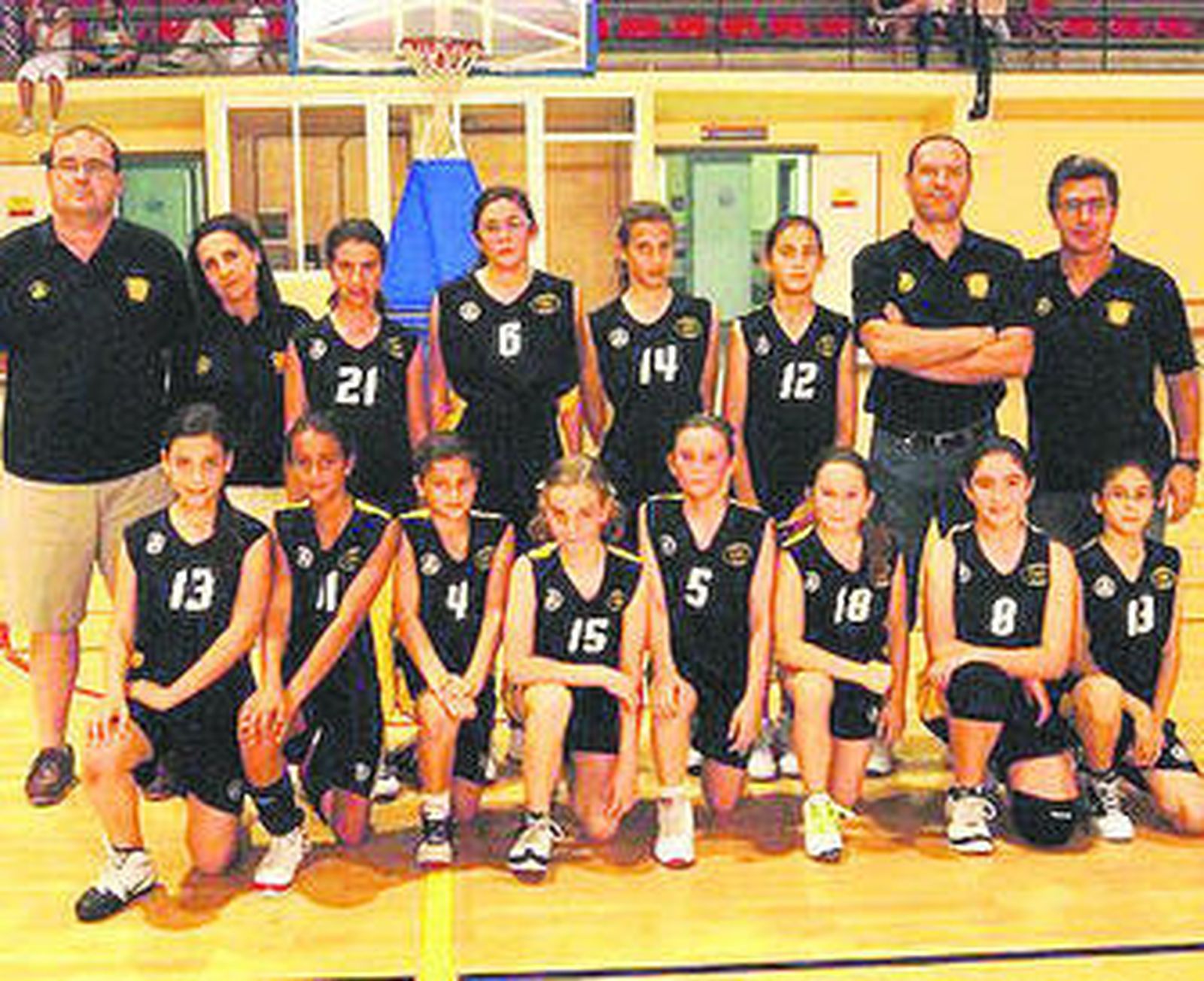 Equipo de la Sociedad Deportiva Candray que juega la final provincial.