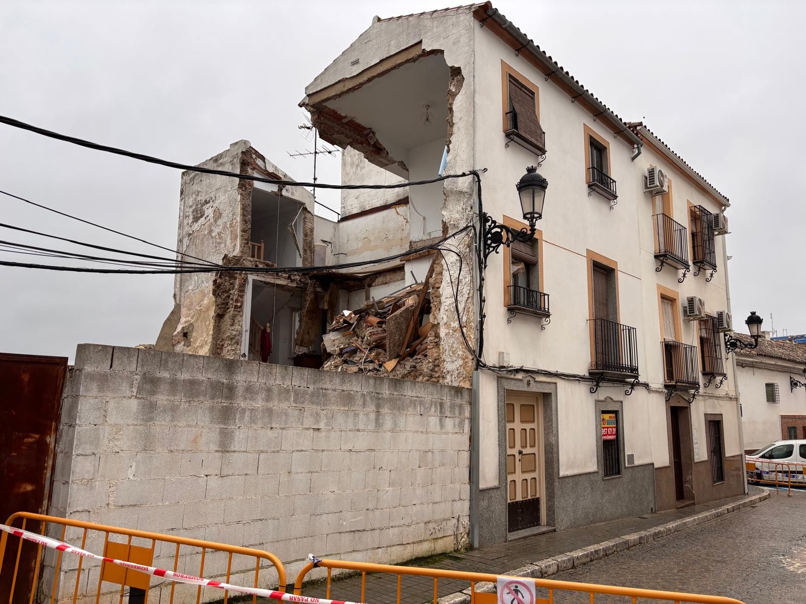 Casa de la calle Santo Domingo Henares derrumbada por temporal.