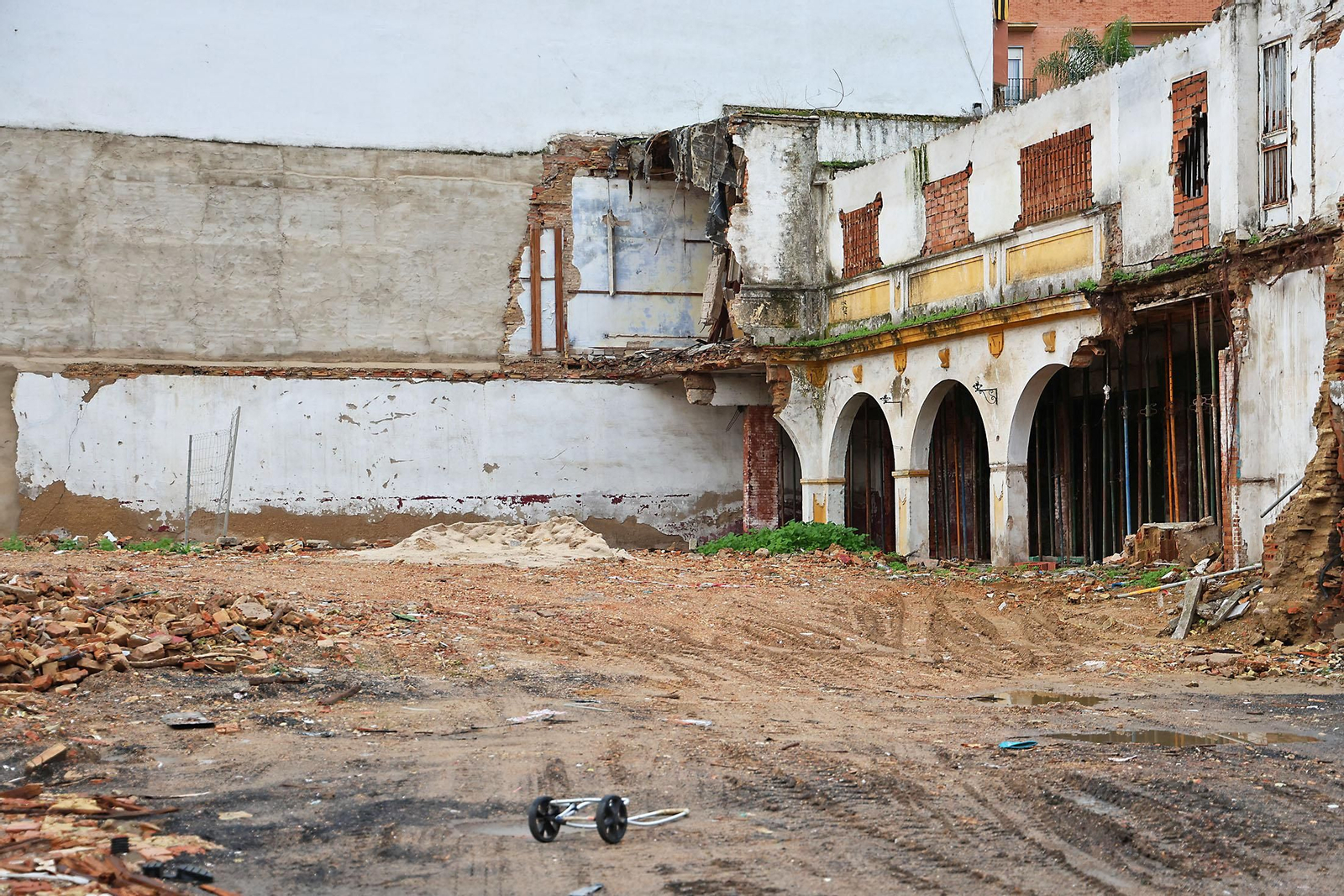 Así se encuentran las obras del entorno del antiguo mercado de La Merced