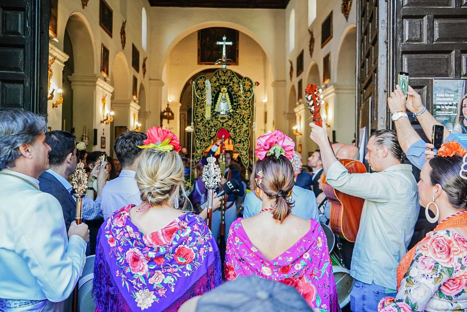 Así ha sido la salida de la Hermandad del Rocío de Granada