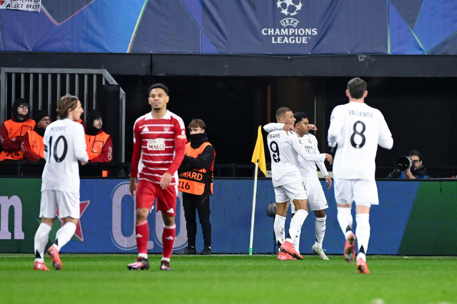 Las fotos del Brest - Real Madrid