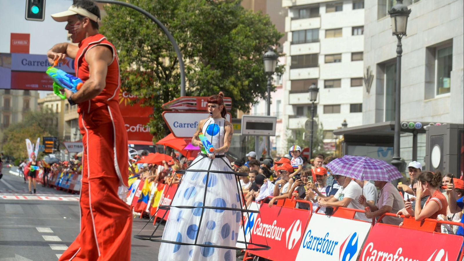 Show en el recorrido de La Vuelta