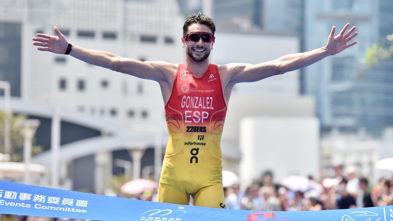 Alberto González, su oro en Hong Kong en imágenes