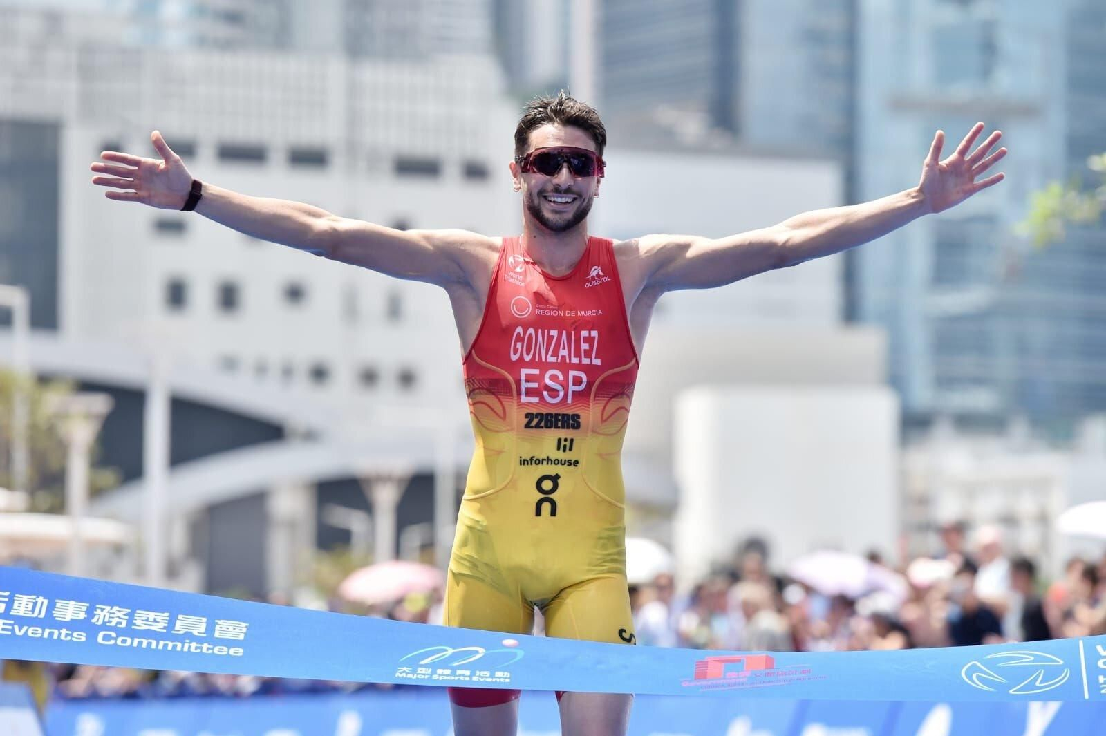 Alberto González, su oro en Hong Kong en imágenes