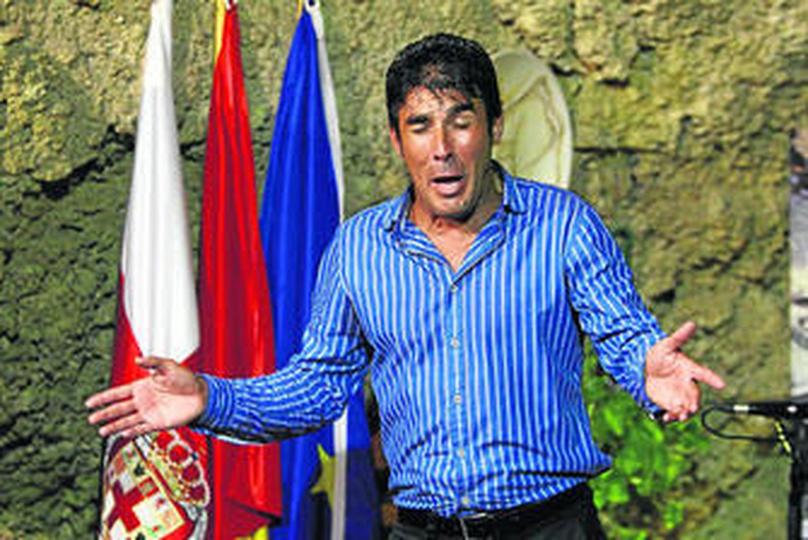 Alberto Sánchez 'El Almendro' cantó el viernes en la Peña El Morato.