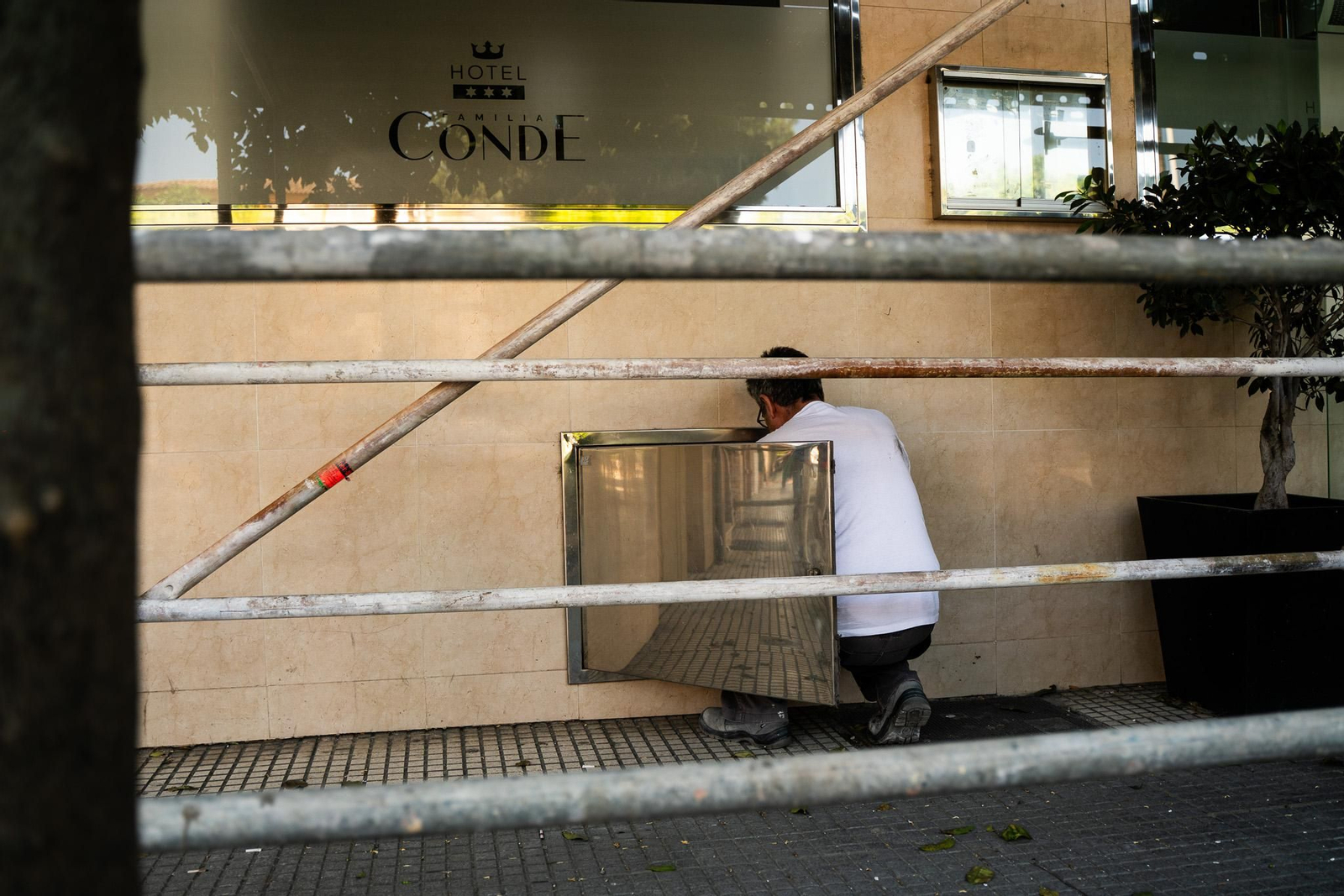 Así se vivió el apagón en las calles de Huelva, en imágenes