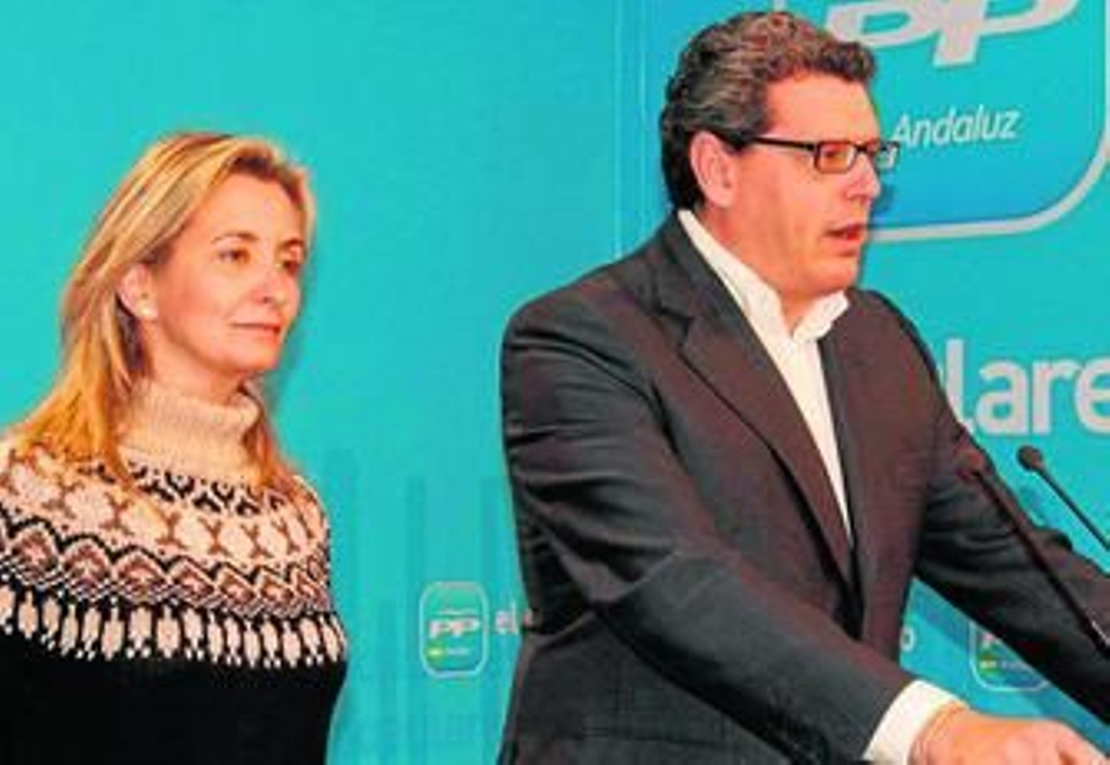 Carolina González Vigo y Ricardo Tarno, ayer en rueda de prensa en Sevilla.