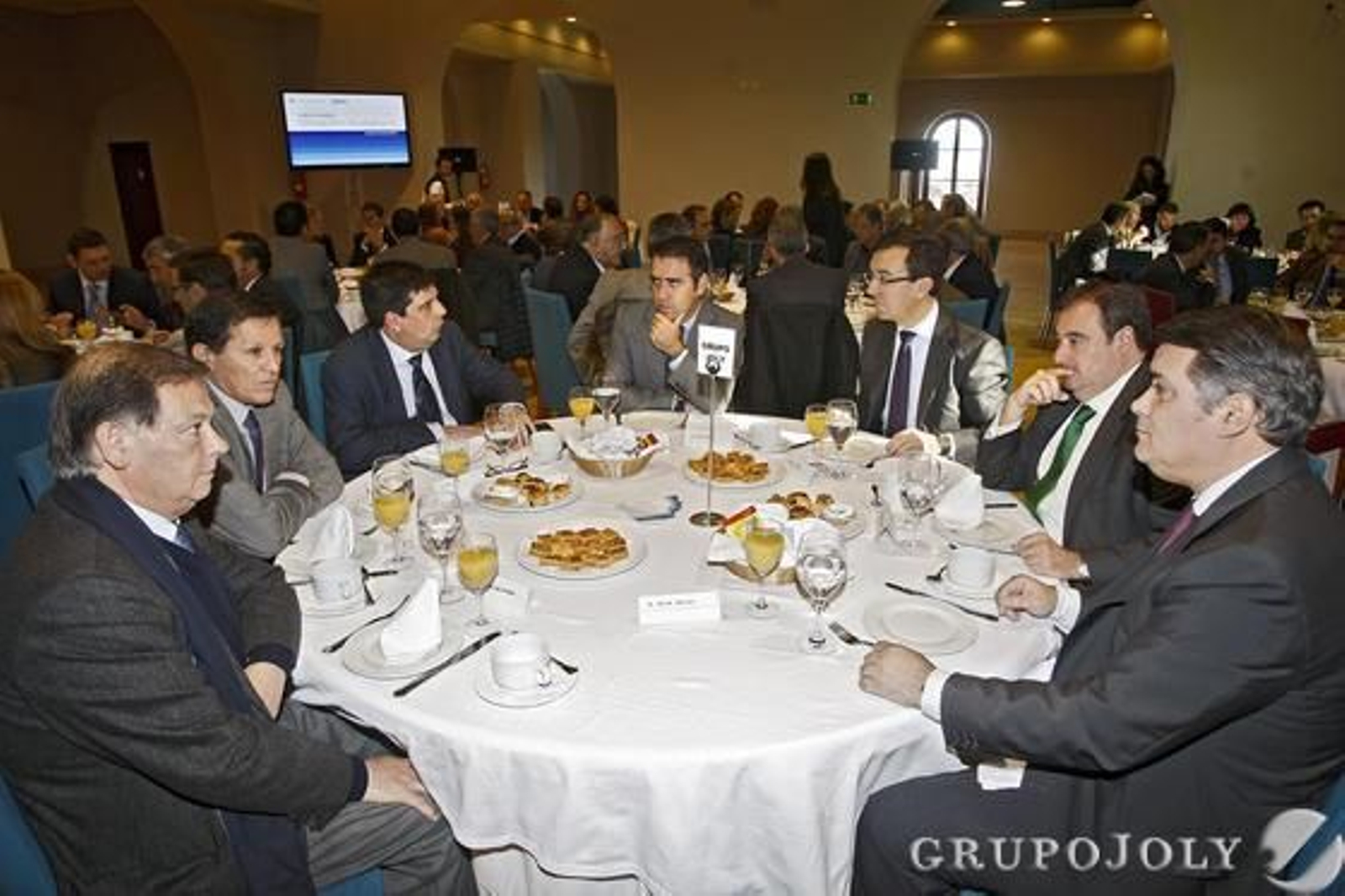 José Manuel Pascual, José Luis Blanco, Pep Ruiz Aguirre, Rafael Navas, Javier Pérez Cardete, Tomás Valiente e Ignacio Romaní.

Foto: Joaquin Pino
