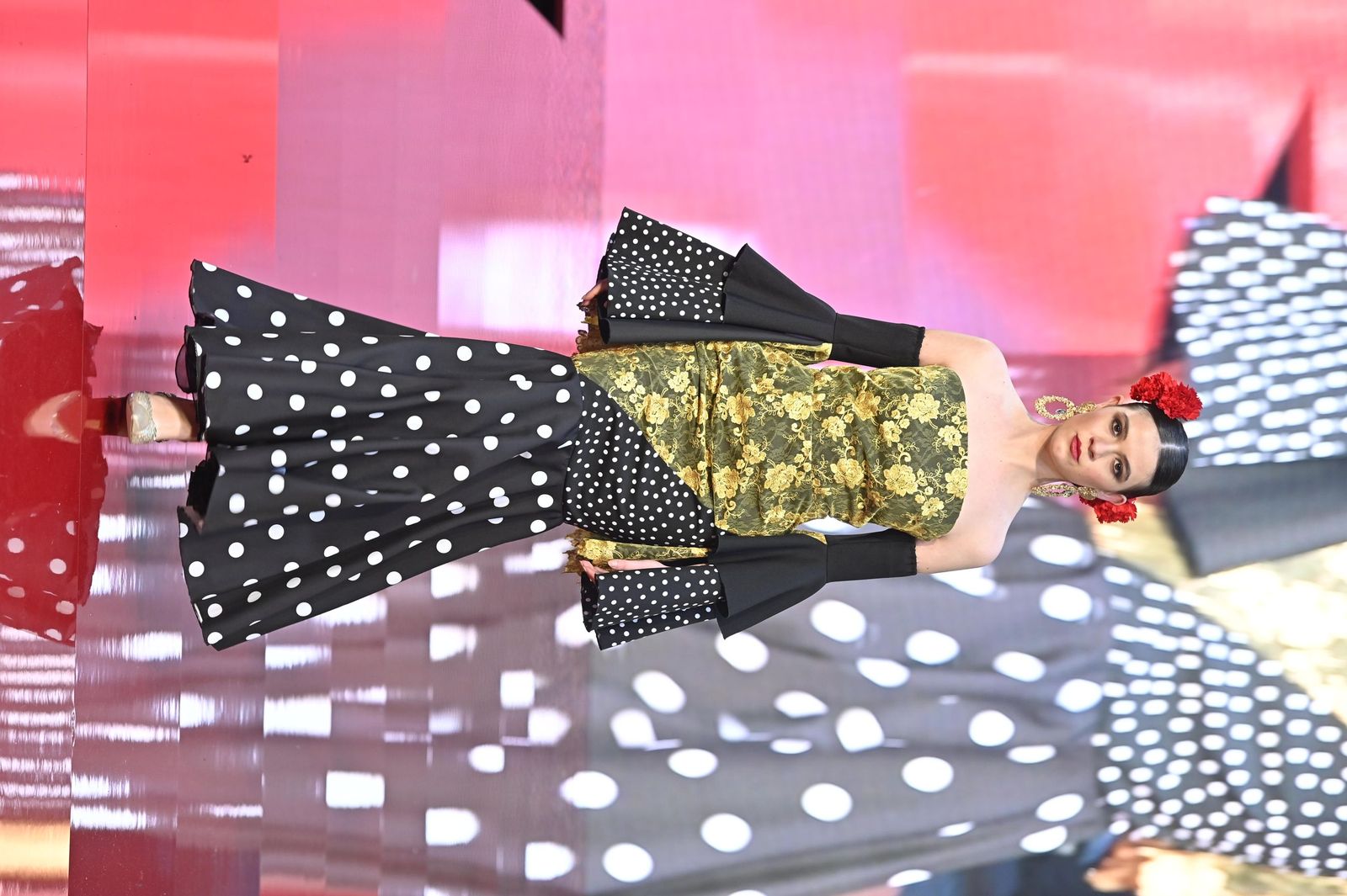 Huelva Flamenca 2026: Desfile de Ángeles de María