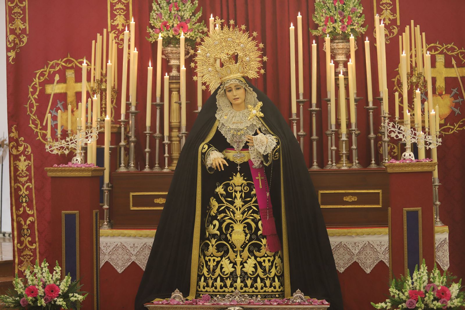 Imágenes del besamanos a la Virgen del Patrocinio en las Colonias