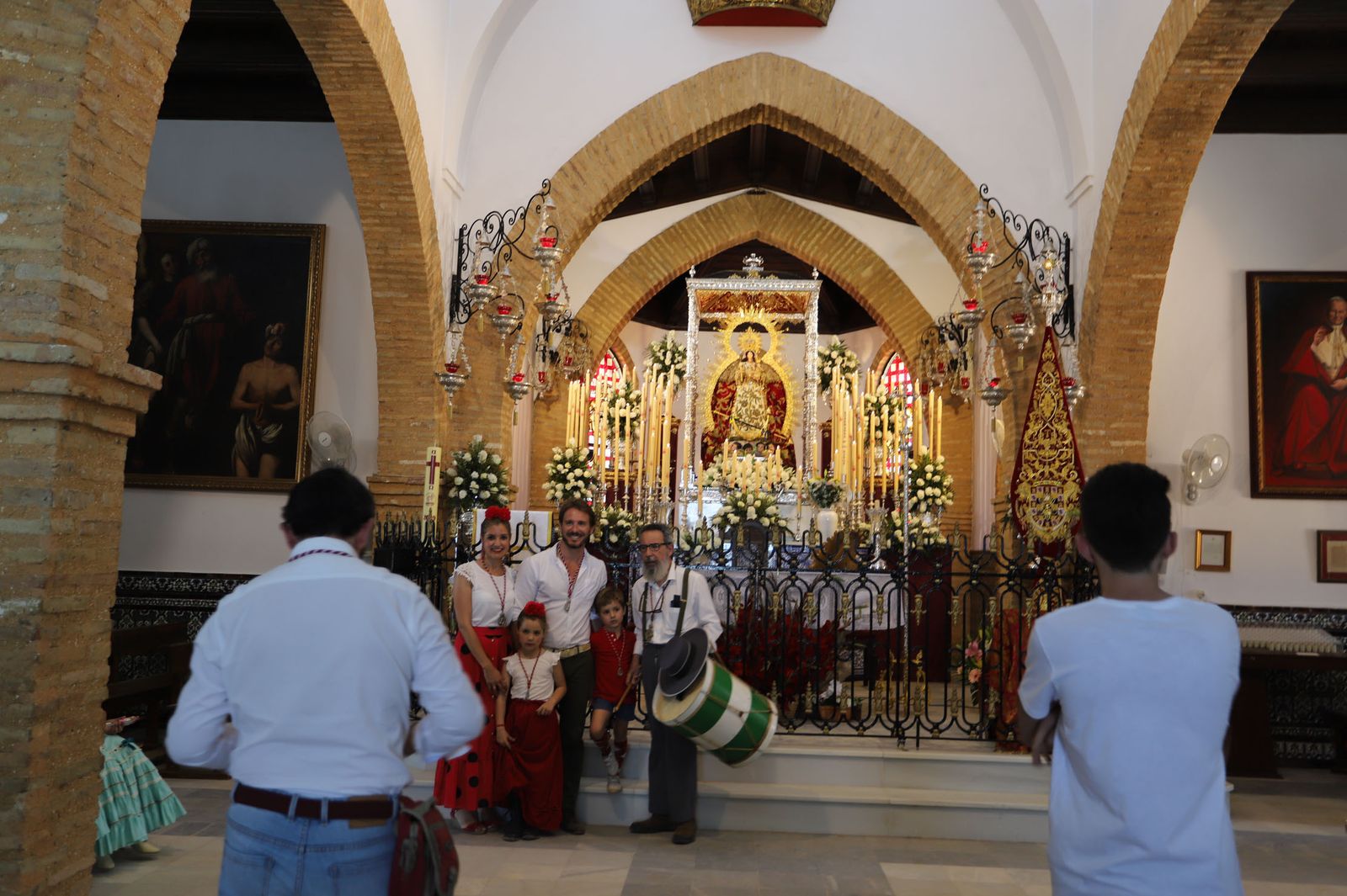 Imágenes de la presentación de las hermandades filiales ante la Virgen de Montemayor