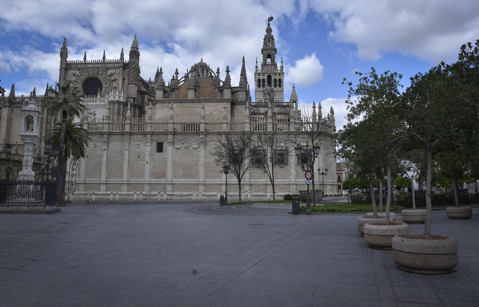 Las imágenes del estado de alarma en Sevilla