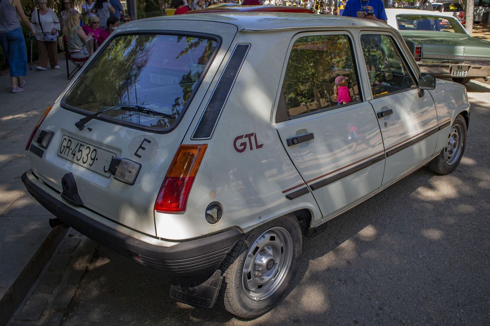 Los mejores coches del Festival Motor por la Vida que ha acogido el centro de Granada