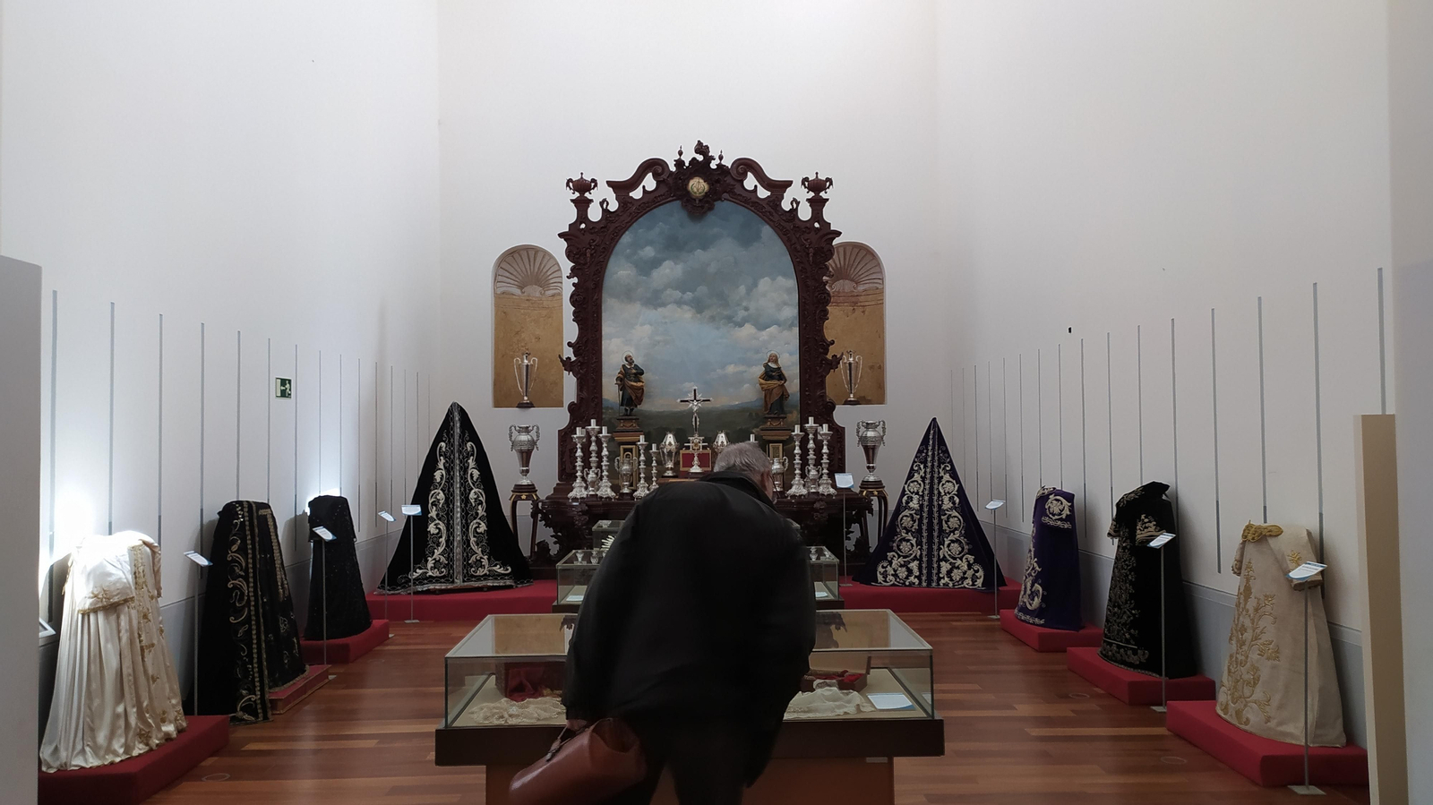 Así es la exposición Stabat Mater del 275 aniversario de la Soledad de San Fernando