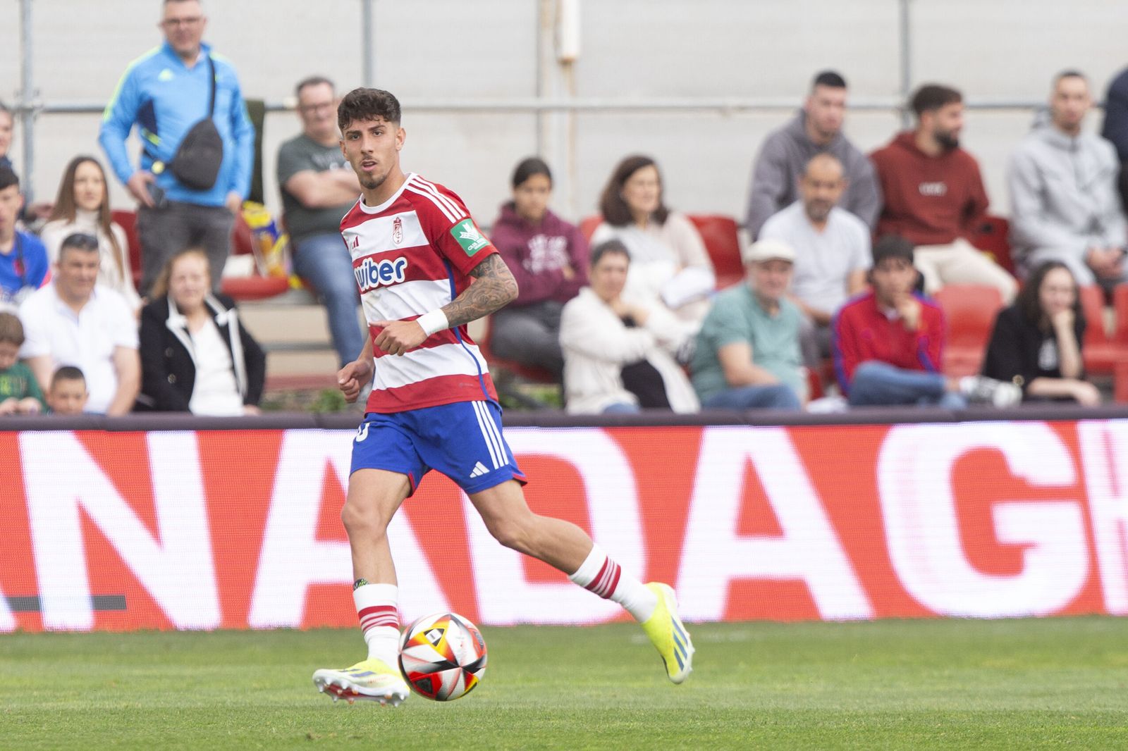 Las mejores imágenes del Recreativo Granada - Atlético de Madrid B