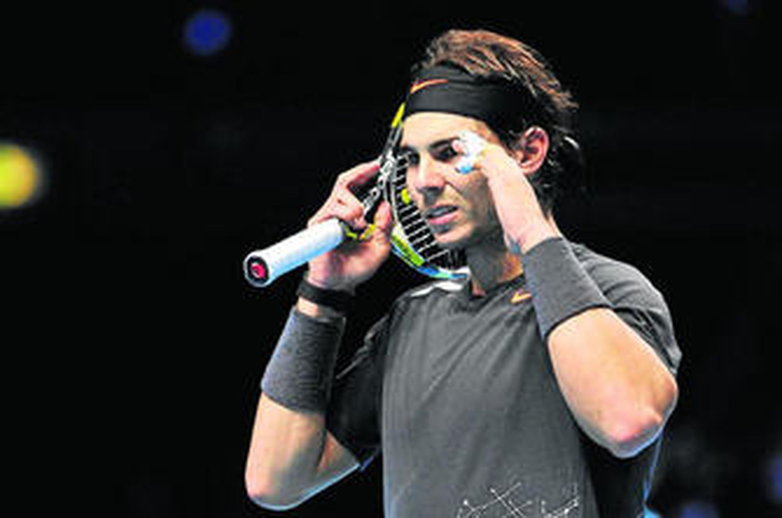 Rafa Nadal se lamenta tras fallar un punto ante Tsonga.