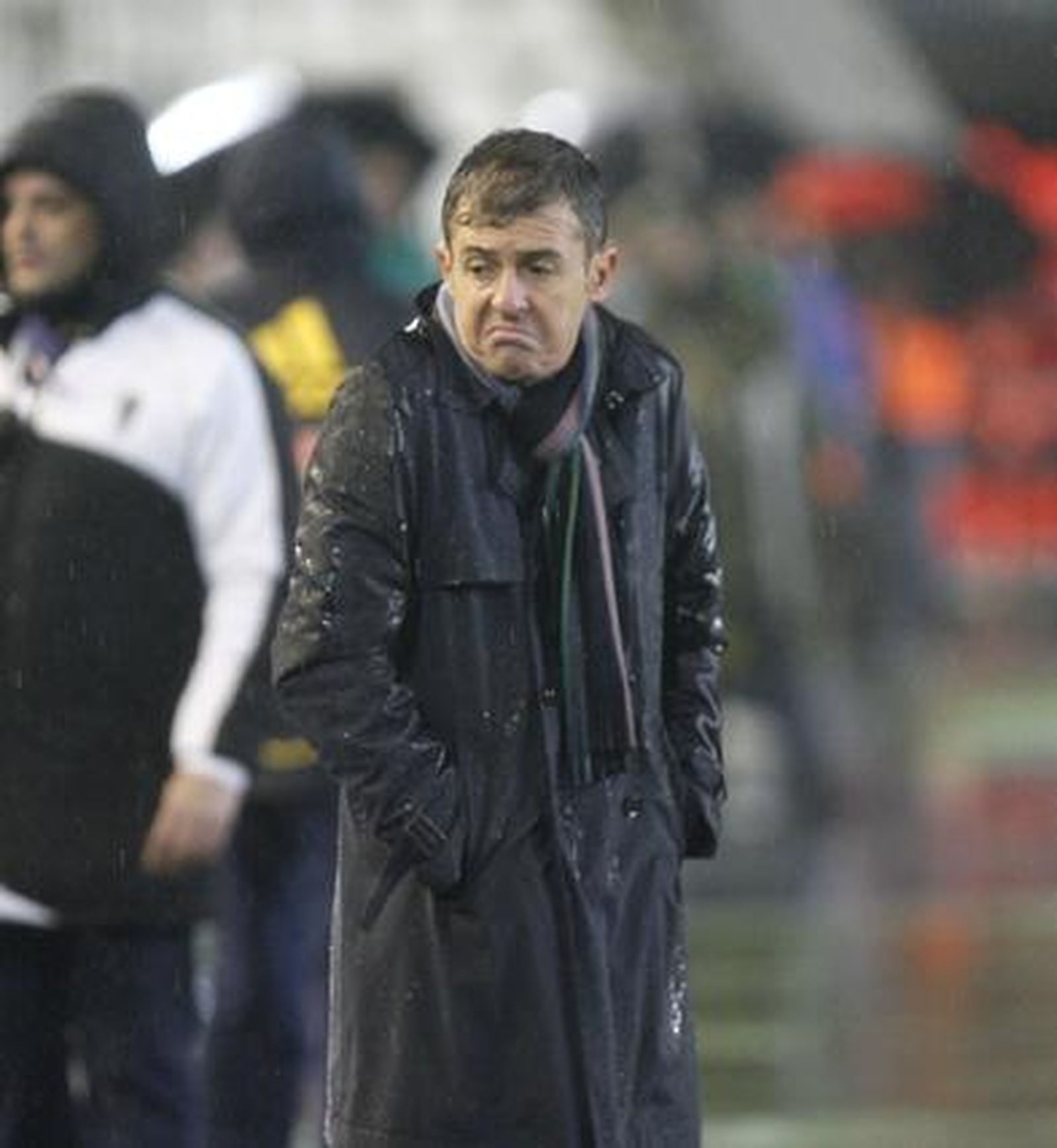 El Córdoba vence al Valladolid 1-0 bajo un diluvio en el Arcángel. / José Martínez