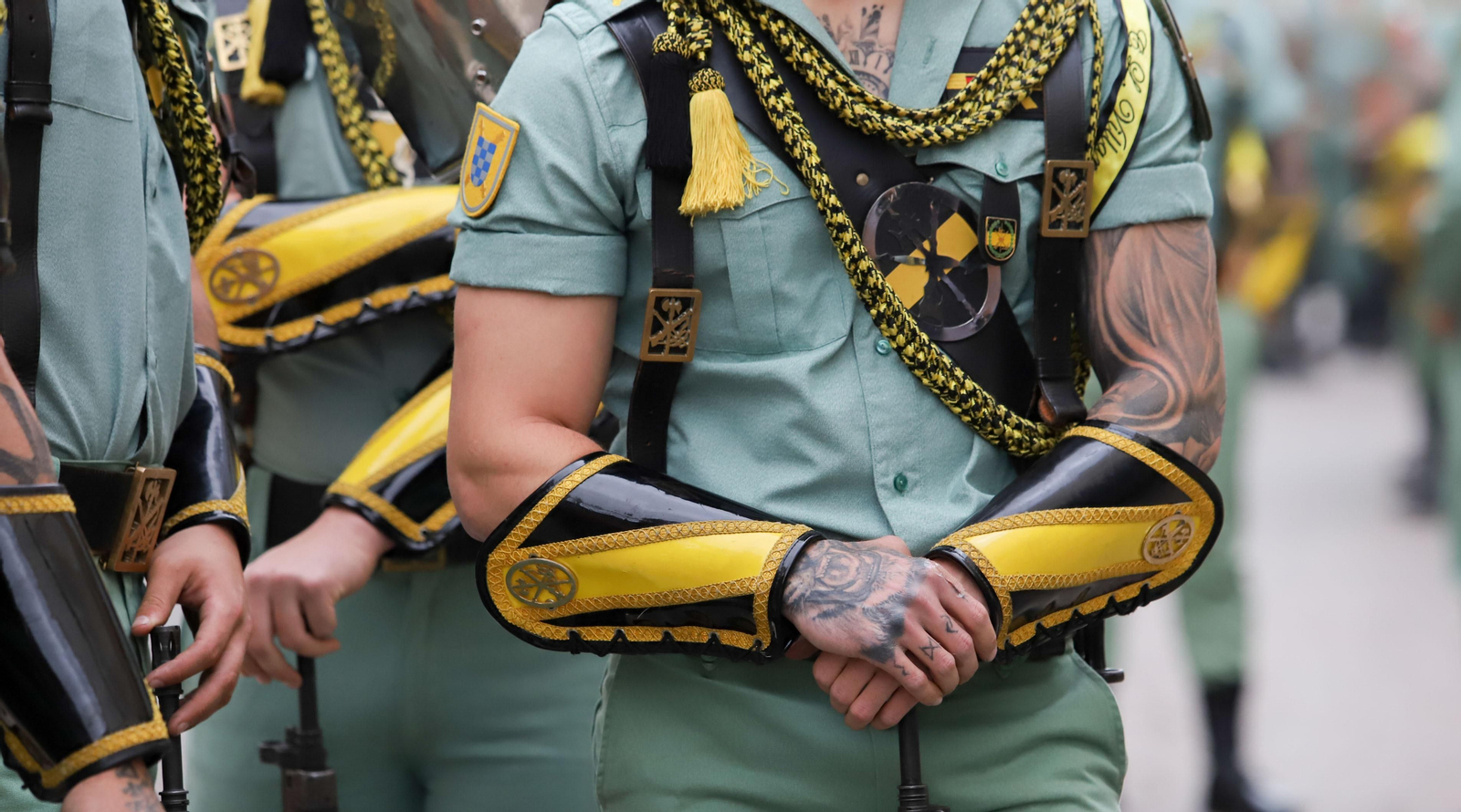 Fotos del Lunes Santo en Algeciras: Desfile de la Legión