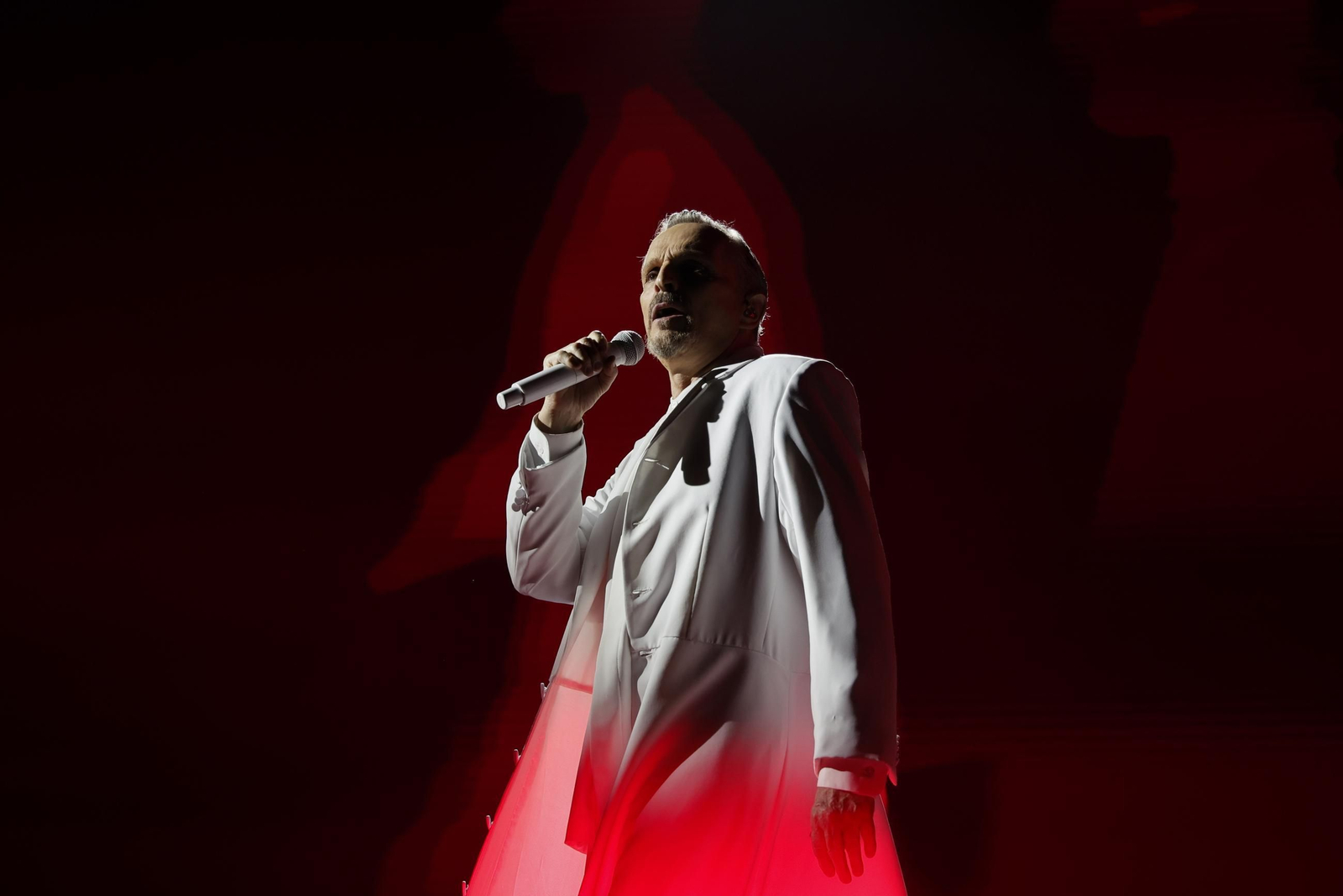 las imágenes del concierto de Miguel Bosé en Icónica