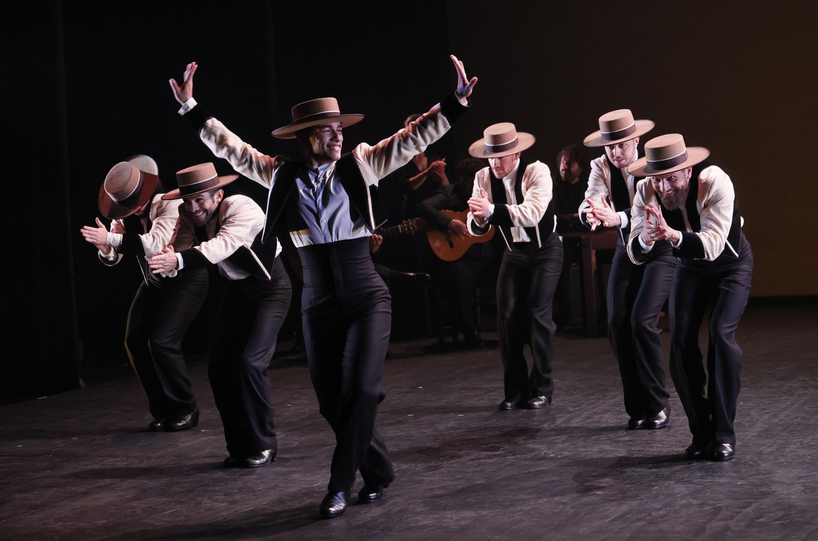 Las imágenes del espectáculo "Tierra Bendita" del Ballet Flamenco de Andalucía