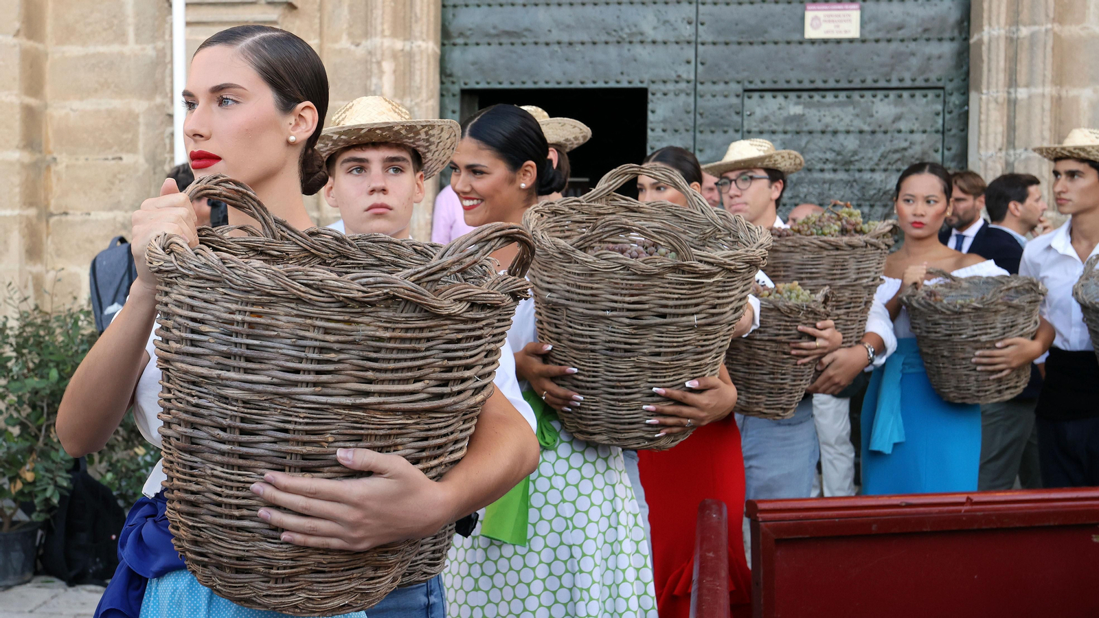 Tradicional Pisa de la Uva en la Catedral de Jerez 2023