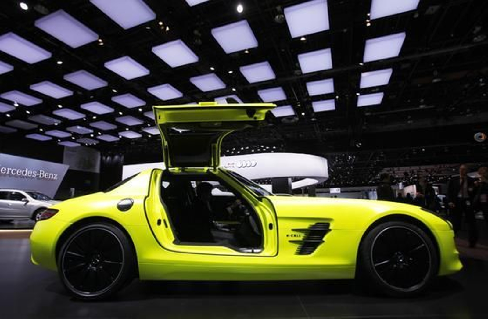 Presentación de los diferentes modelos de coches en el Salón de Detroit.

Foto: AFP/ Reuters