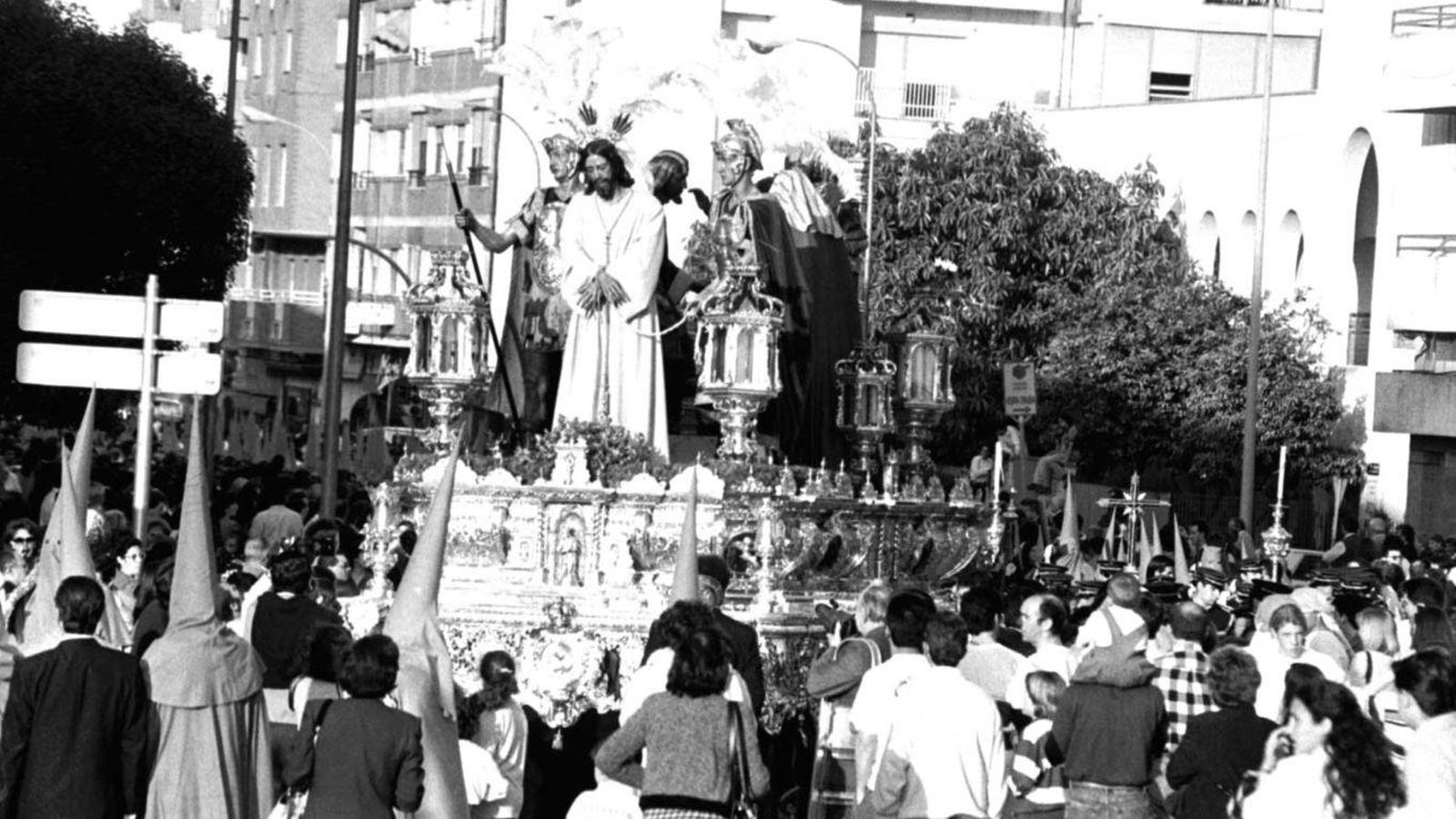 El Cristo de la Humildad por Federico Molina en el año 1997