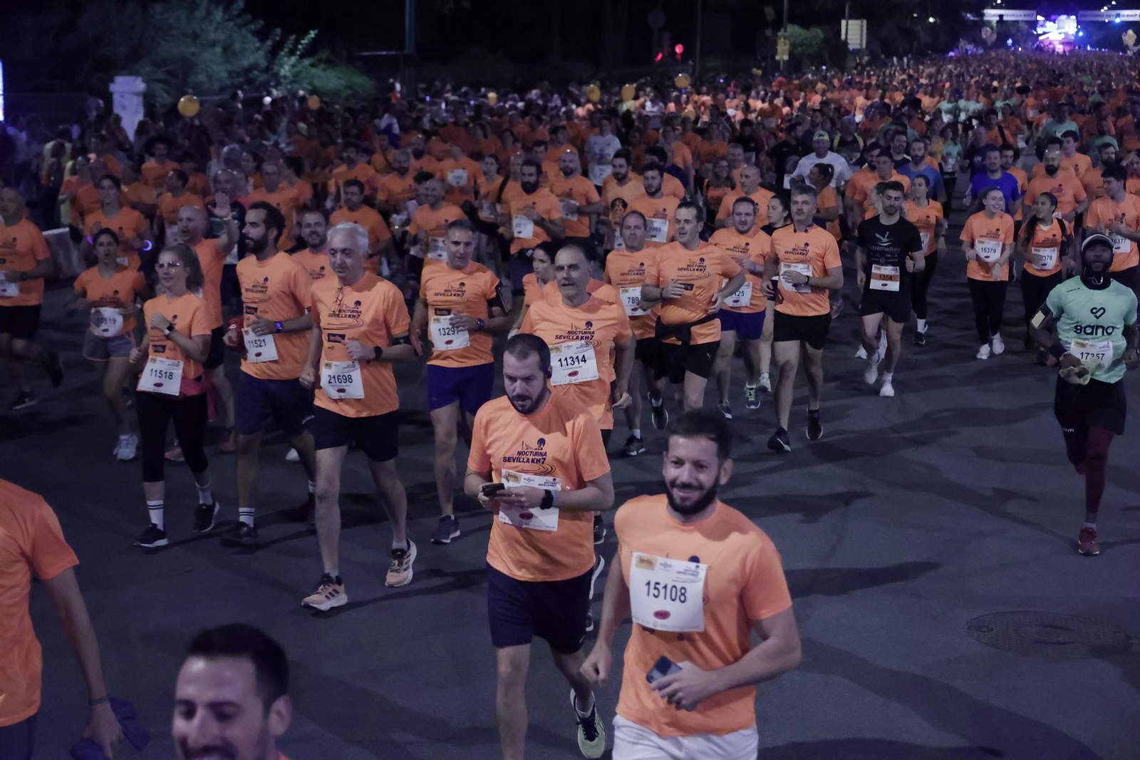 Búscate en la Carrera Nocturna de Sevilla (5)