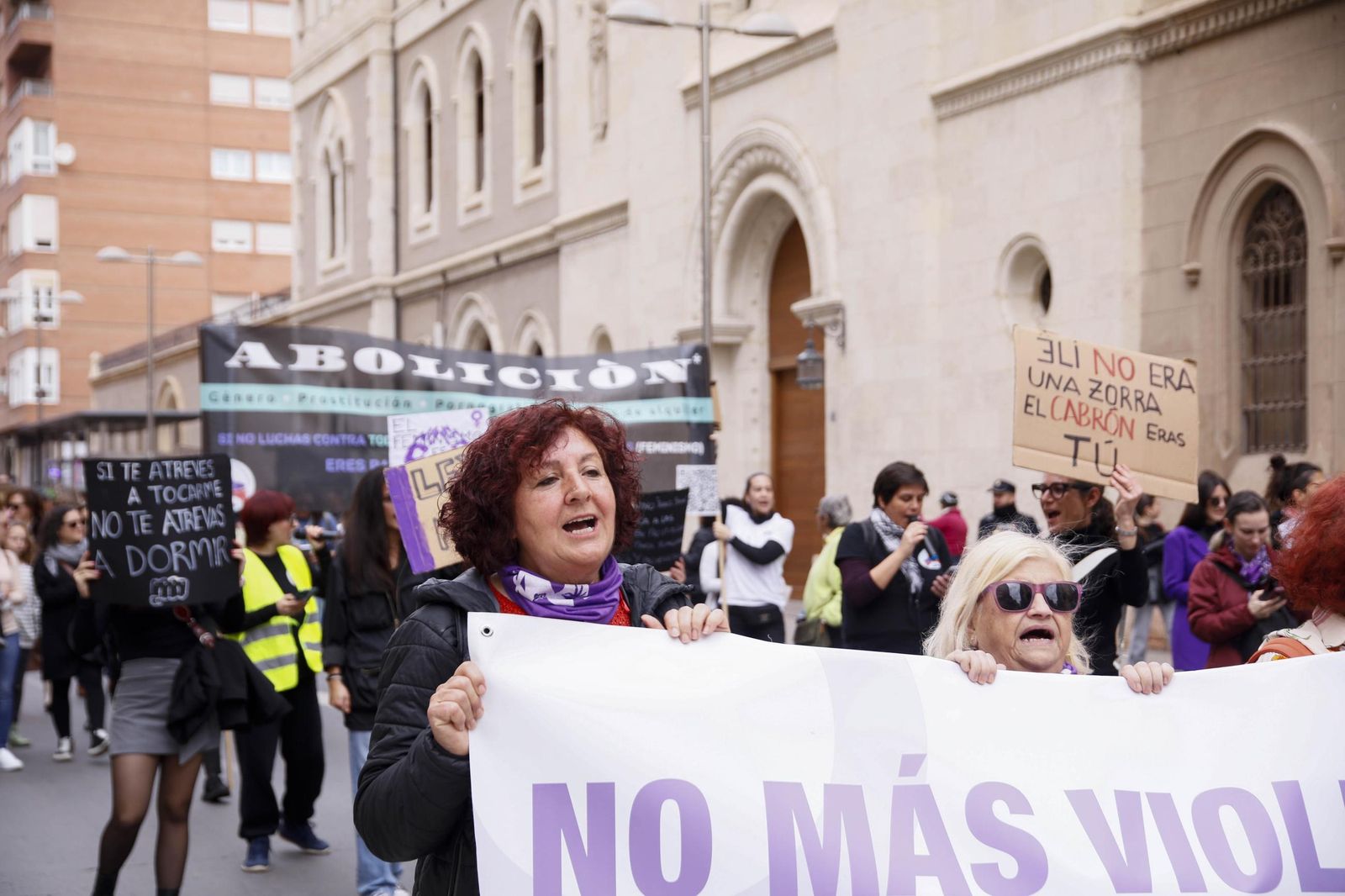 Las imágenes de la manifestación realizada por la Plataforma de Acción Feminista en Almería