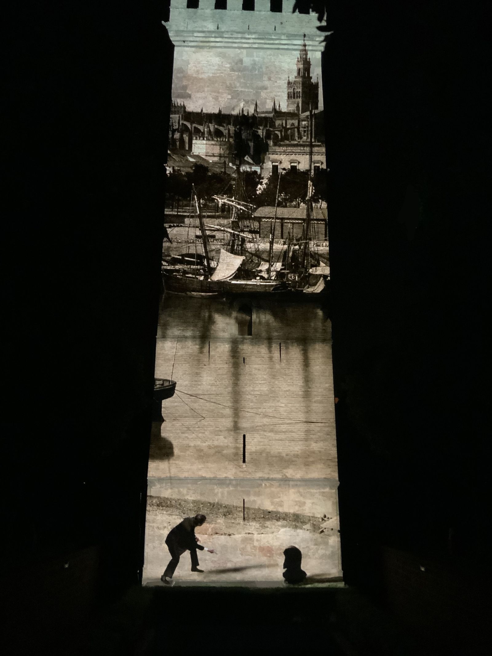 Sevilla en las imágenes recreadas por José María Roca.