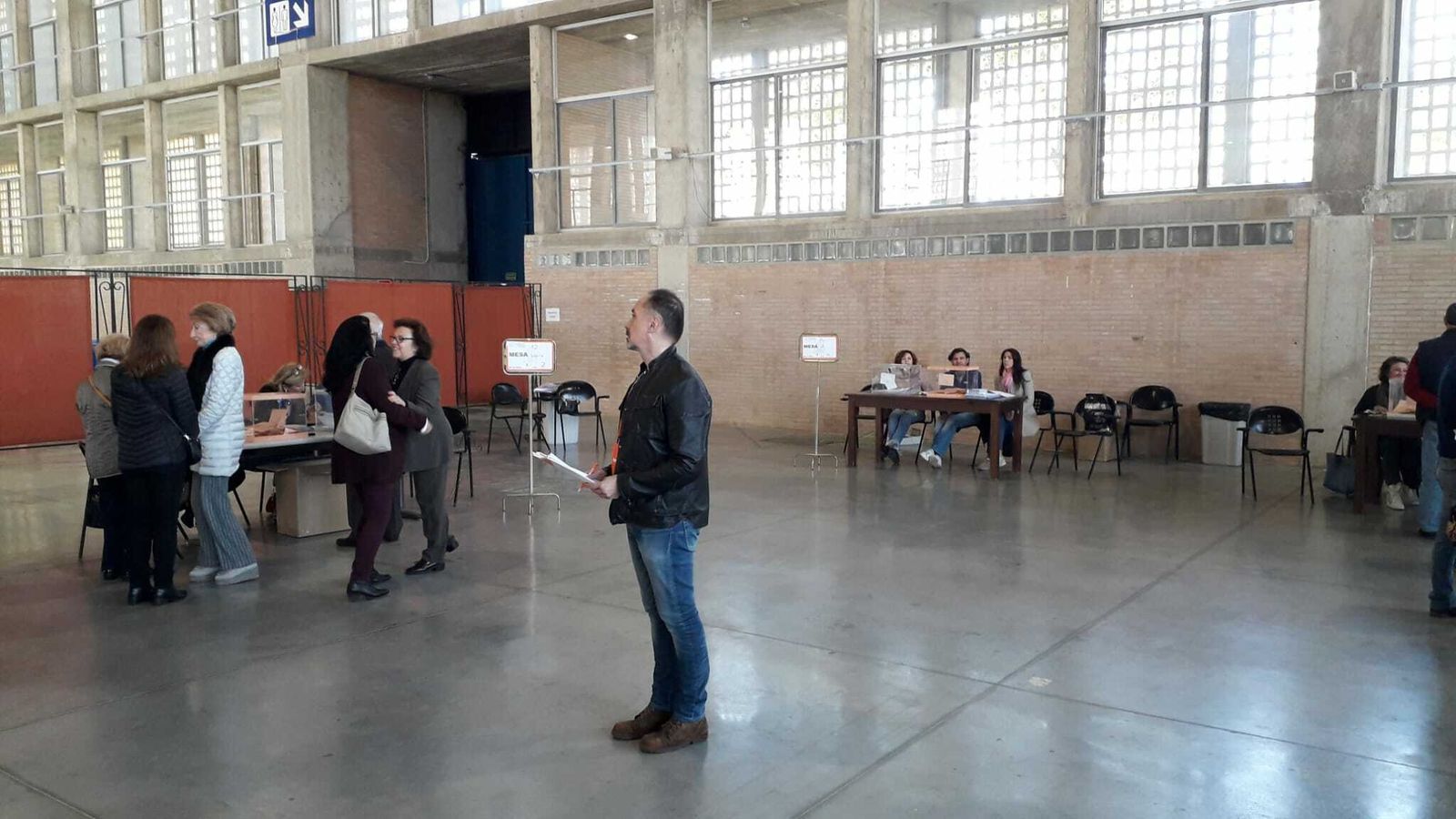 Poco ambiente en Ifeca, minutos antes de las doce del mediodía.