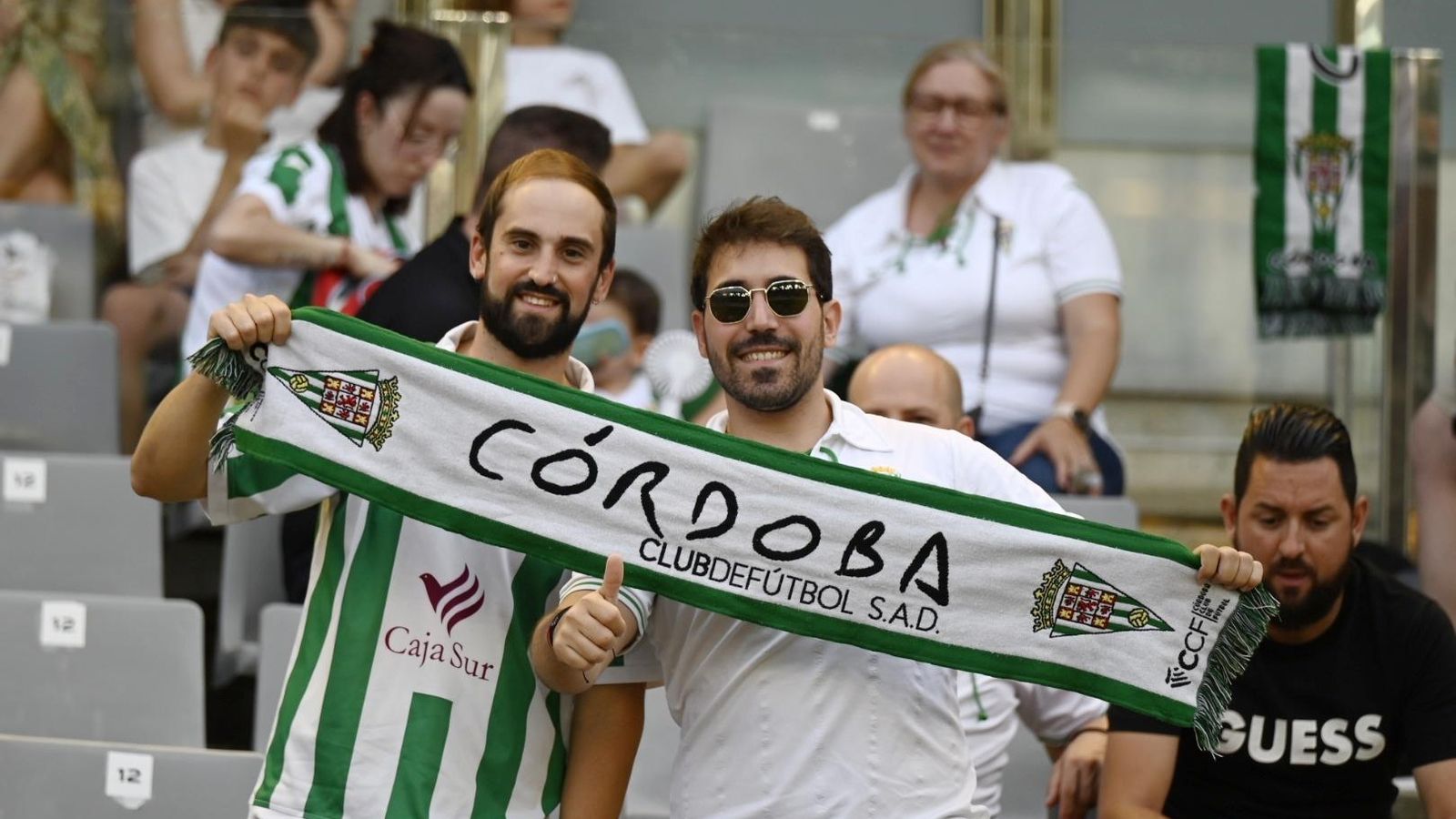 Las mejores fotos del ambiente en El Arcángel para el Córdoba CF - Albacete