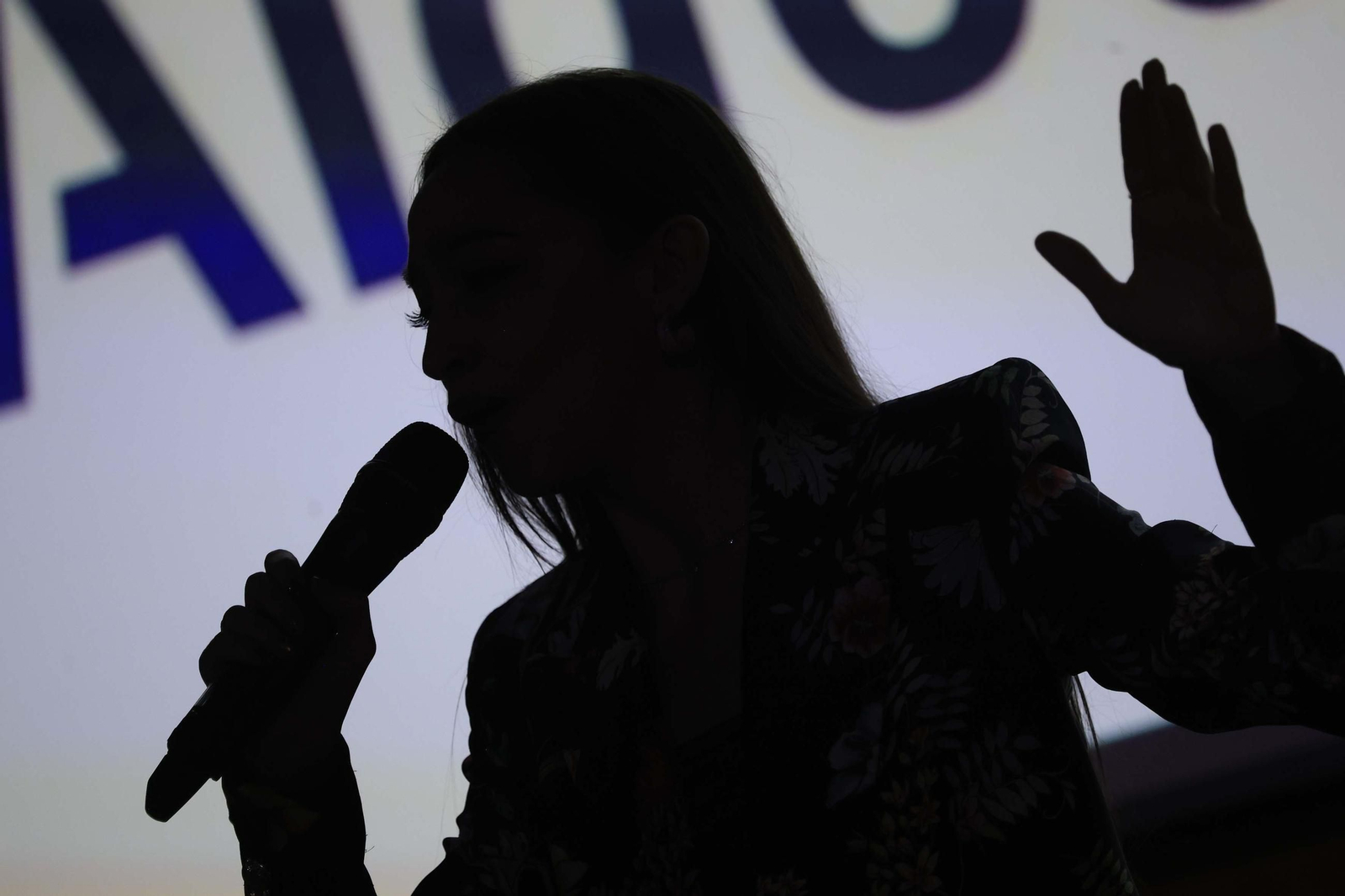 Las fotos de la entrega del Premio Rafael Viso 2025 para jóvenes creadores a la cantante algecireña Naomí Santos