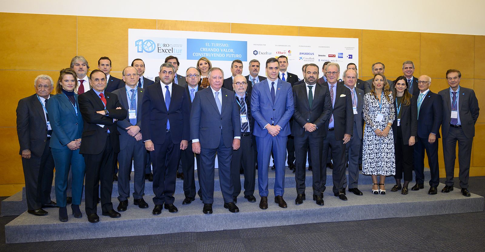 El presidente del Gobierno, Pedro Sánchez, ha presidido la apertura del Foto Exceltur.