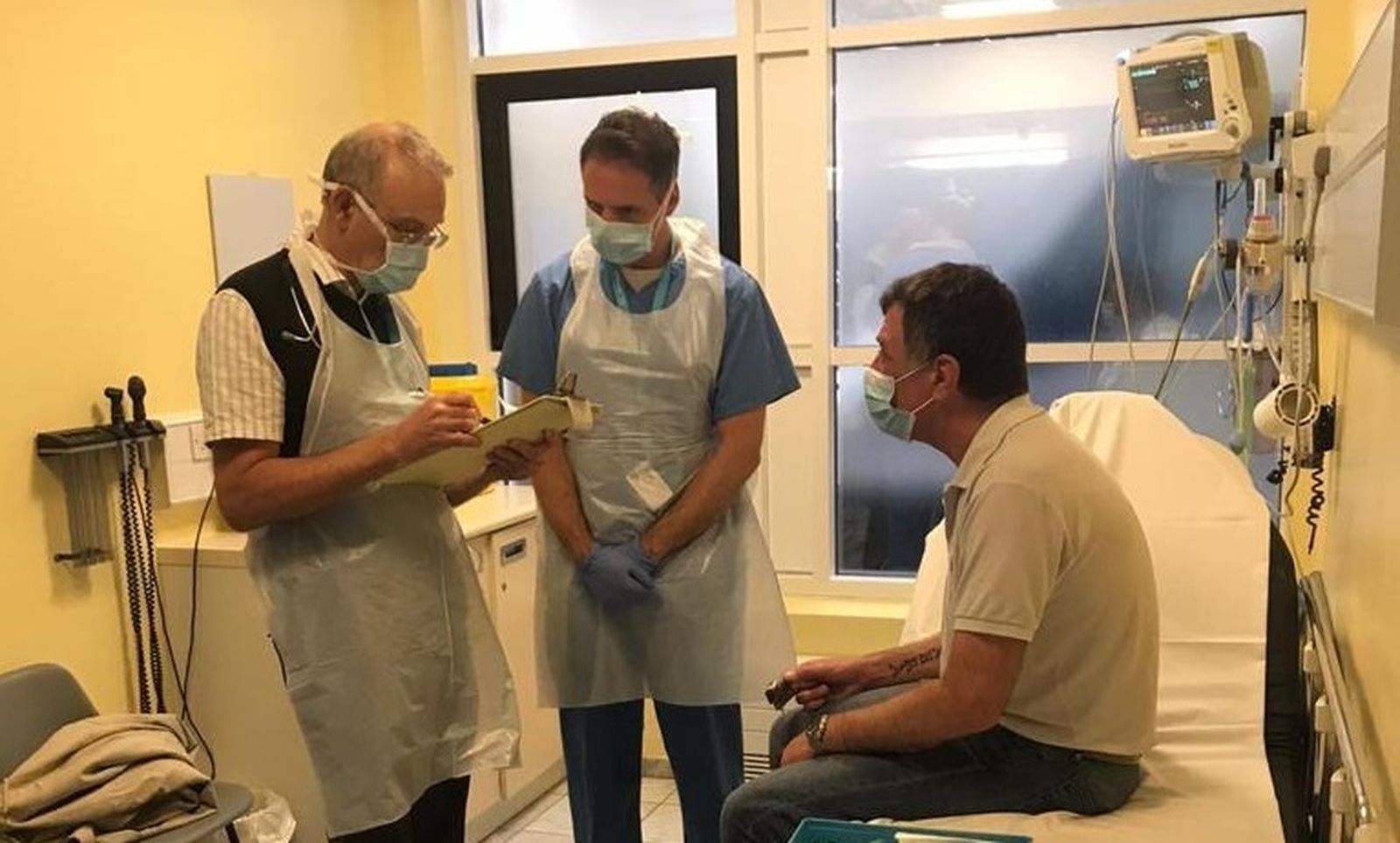 Un simulacro de atención a un paciente con coronavirus en Gibraltar