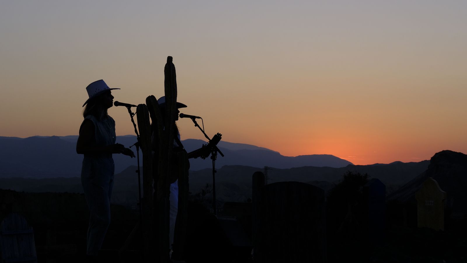 Imágenes de la inauguración del Almería Western Film Festival, en Tabernas