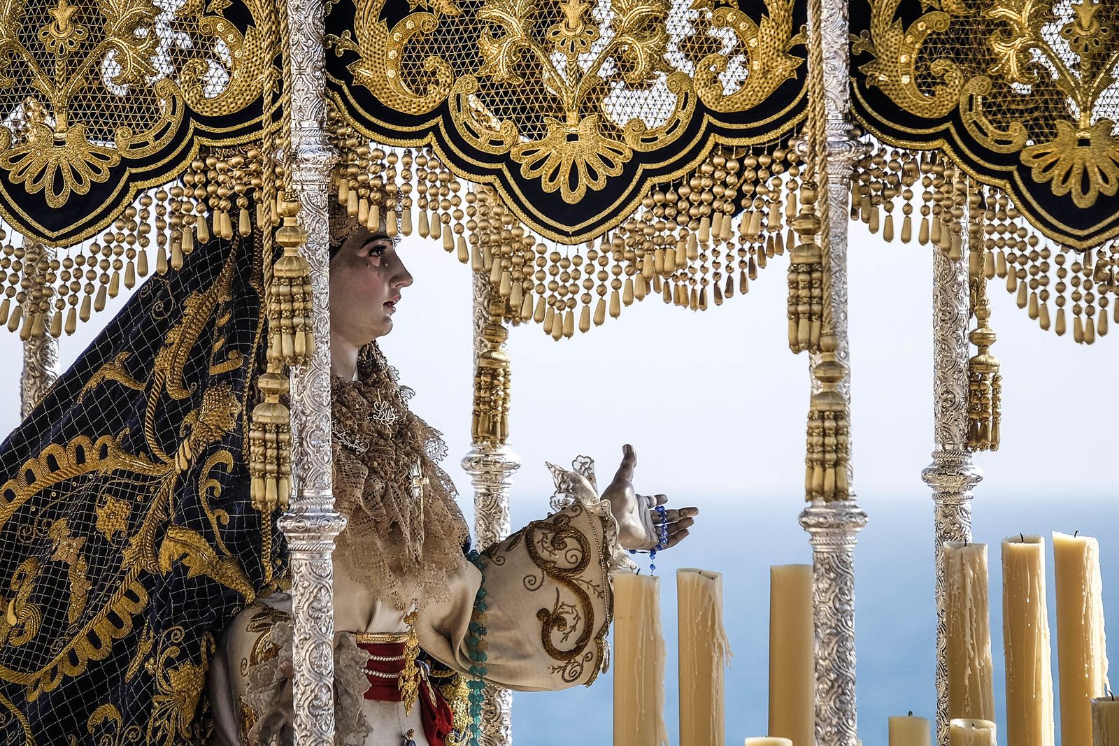 La Virgen de la Luz en su paso de palio.