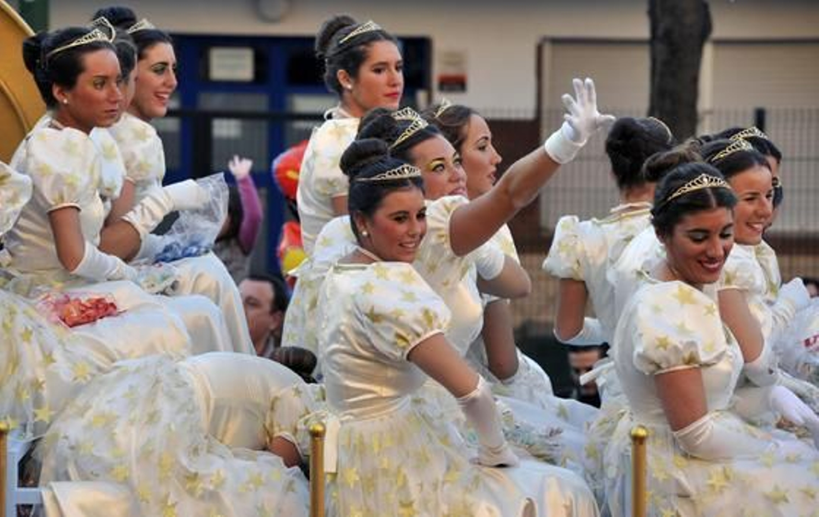 Las carrozas de la Cabalgata de Reyes Magos recorren las calles de la ciudad.

Foto: Manuel Gomez, Juan Carlos Vazquez