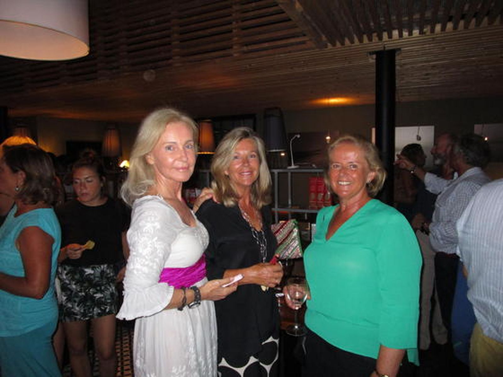 Elisa María Gutiérrez-Colosia, Ana Molina y Lourdes Luz-Villalón.

Foto: Ignacio Casas de Ciria