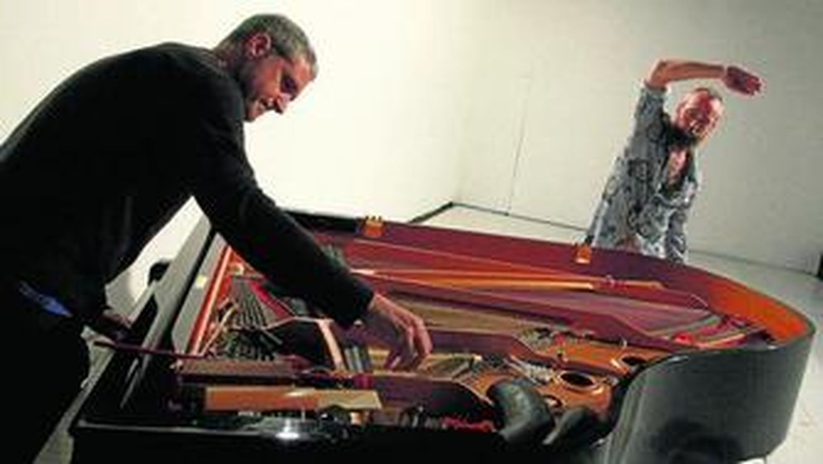 Alejandro Rojas-Marcos y Guillermo Weickert, fotografiados ayer en un ensayo en el CAS.